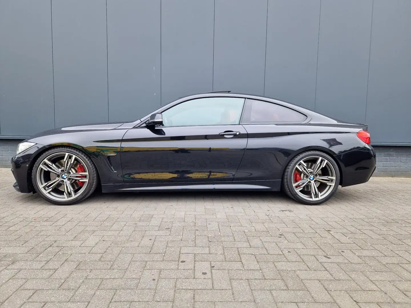 BMW 435 4-serie Coupé 435i xDrive M Sport Handgeschakeld 6 Černá - 2