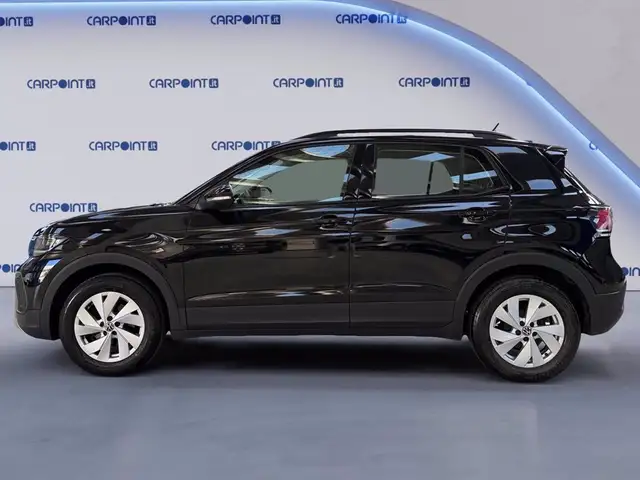 Volkswagen T-Cross view 3