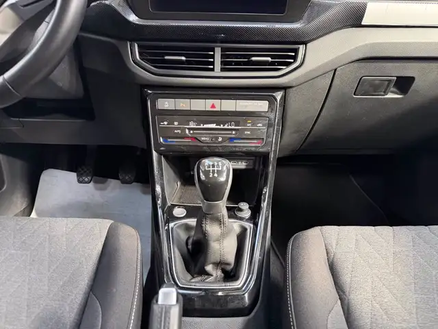 Volkswagen T-Cross view 12