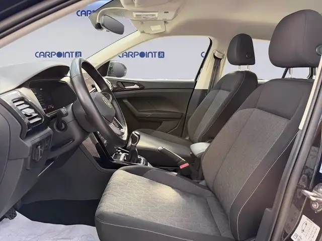 Volkswagen T-Cross view 10