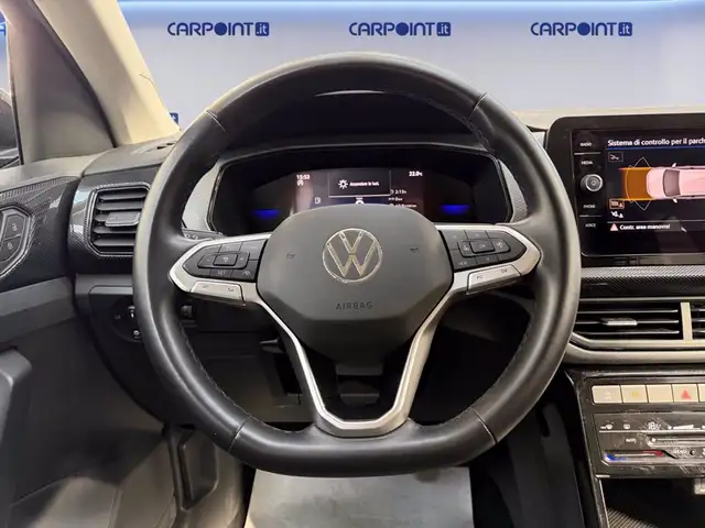 Volkswagen T-Cross view 13