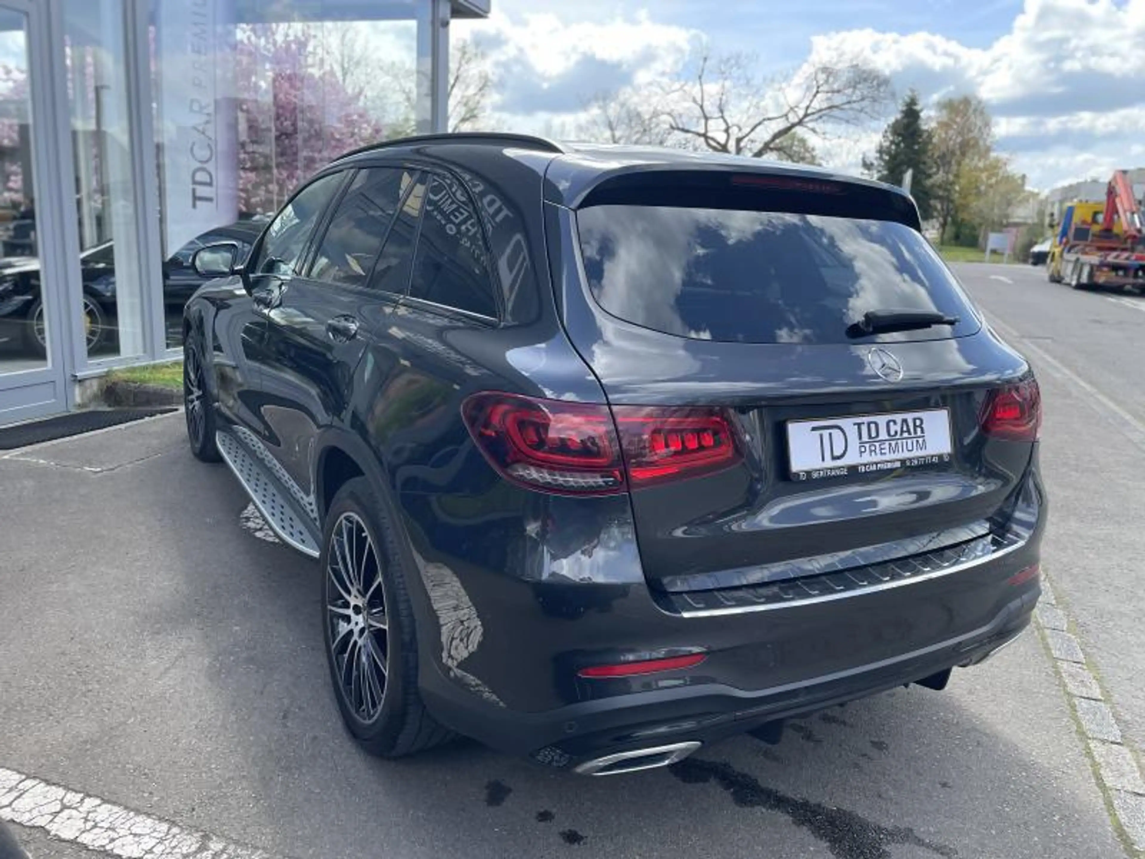 Mercedes-Benz GLC 400 d AMG LINE 4MATIC 9G — photo 14