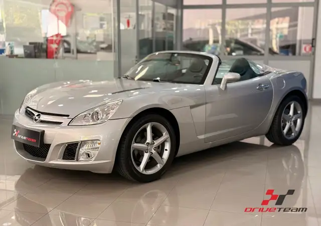 Opel GT 2.0 T