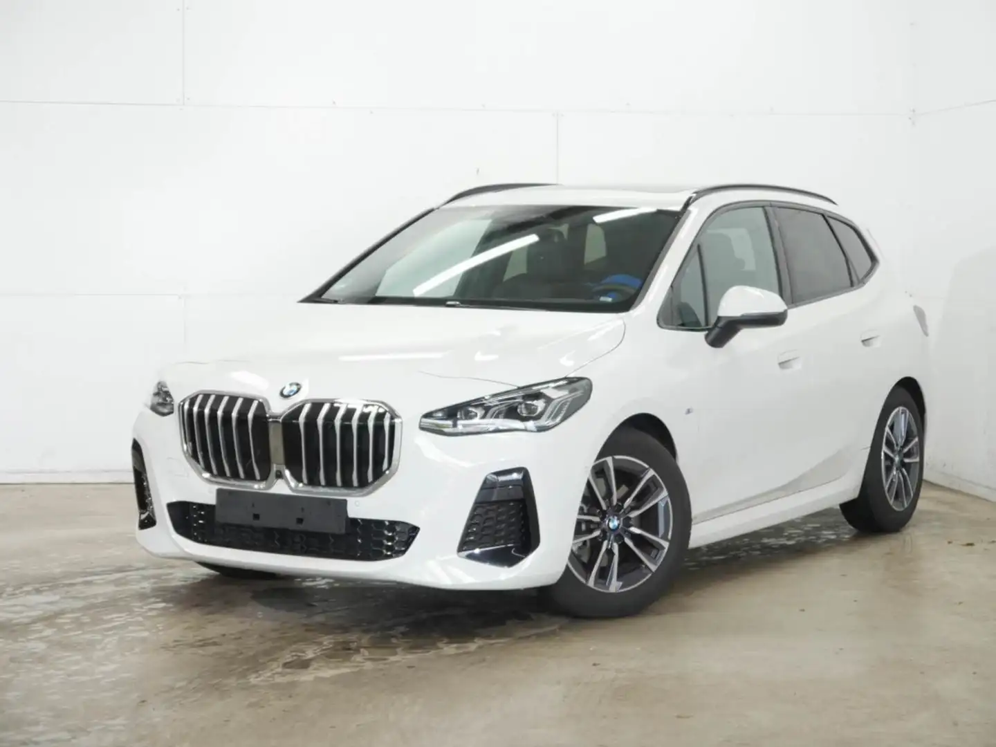 BMW 220 i Active Tourer ///M-Sport ACC PanoSD AHK Blanc - 2