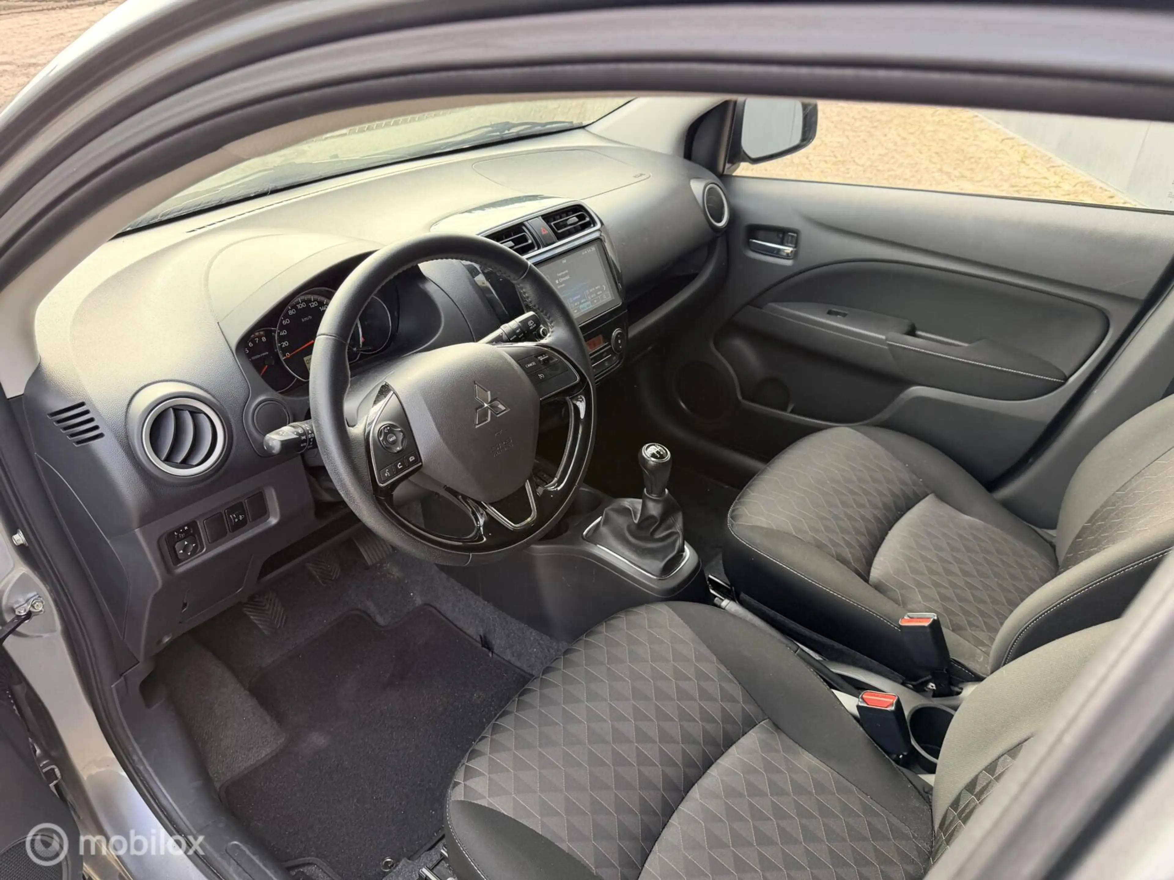 Mitsubishi Space Star 1.2 Intense — photo 10