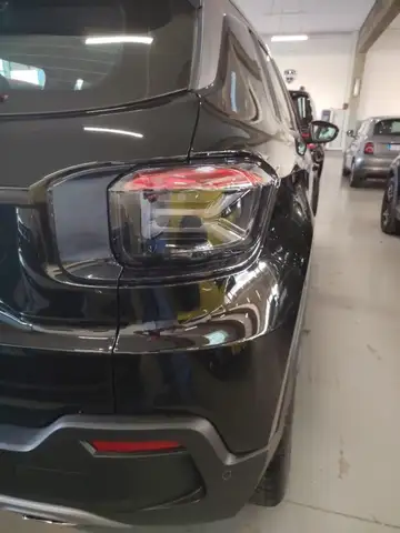 Jeep Avenger view 8