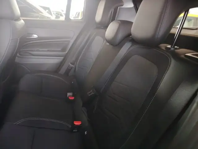 Jeep Avenger view 11