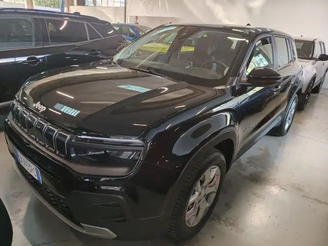 Jeep Avenger view 3