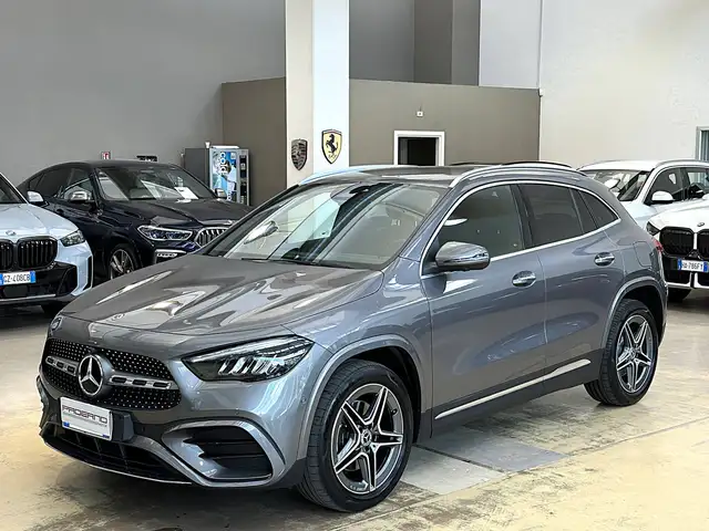 Mercedes-Benz GLA 250 e phev AMG Line Advanced Plus-19"-Camera 360