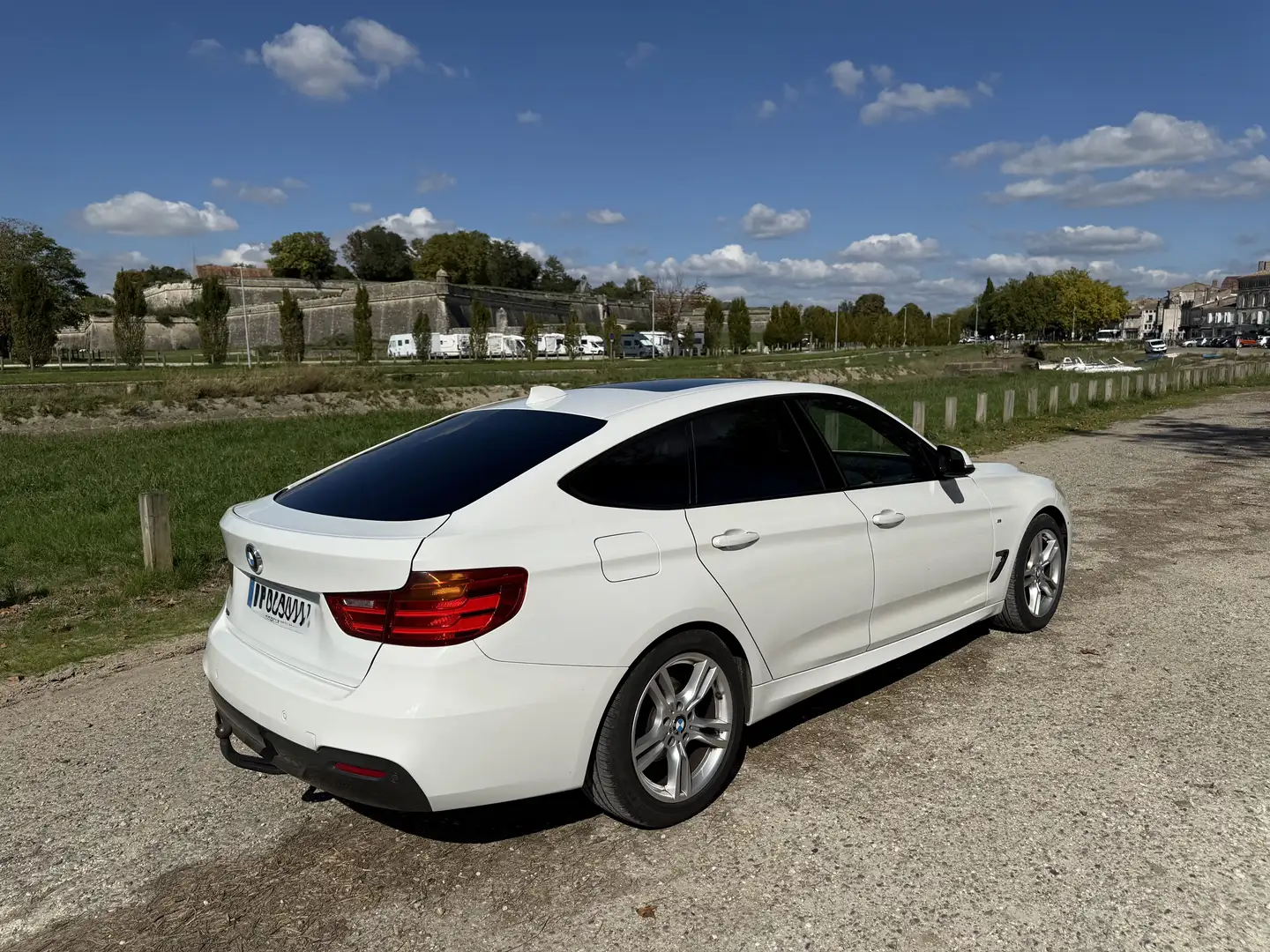 BMW 320 Gran Turismo 320d xdrive 184 ch M Sport A Blanc - 2