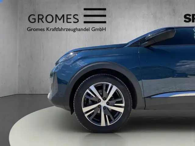 Peugeot 3008 view 11