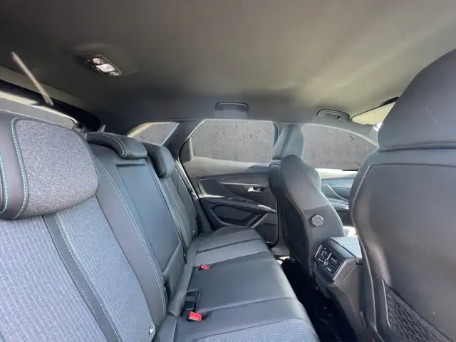 Peugeot 3008 view 14