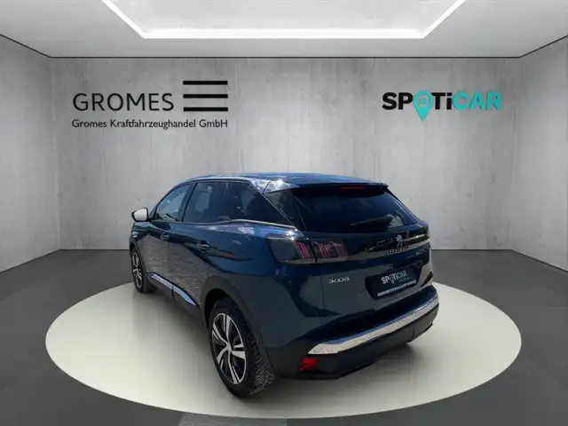 Peugeot 3008 view 5