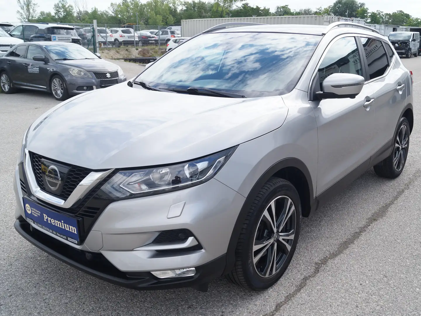 Nissan Qashqai N-Connecta Silber - 1