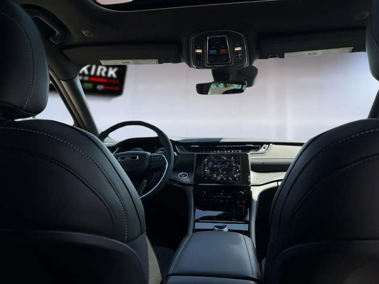 Jeep Grand Cherokee photo Jeep Grand Cherokee
