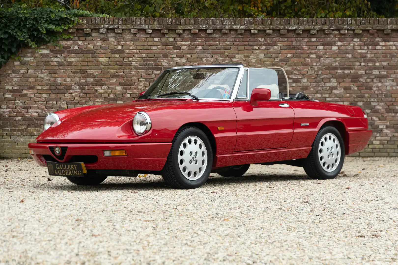 Alfa Romeo Spider 2.0 Type 4 Trade-in-car PRICE REDUCTION! Newly del Rood - 2