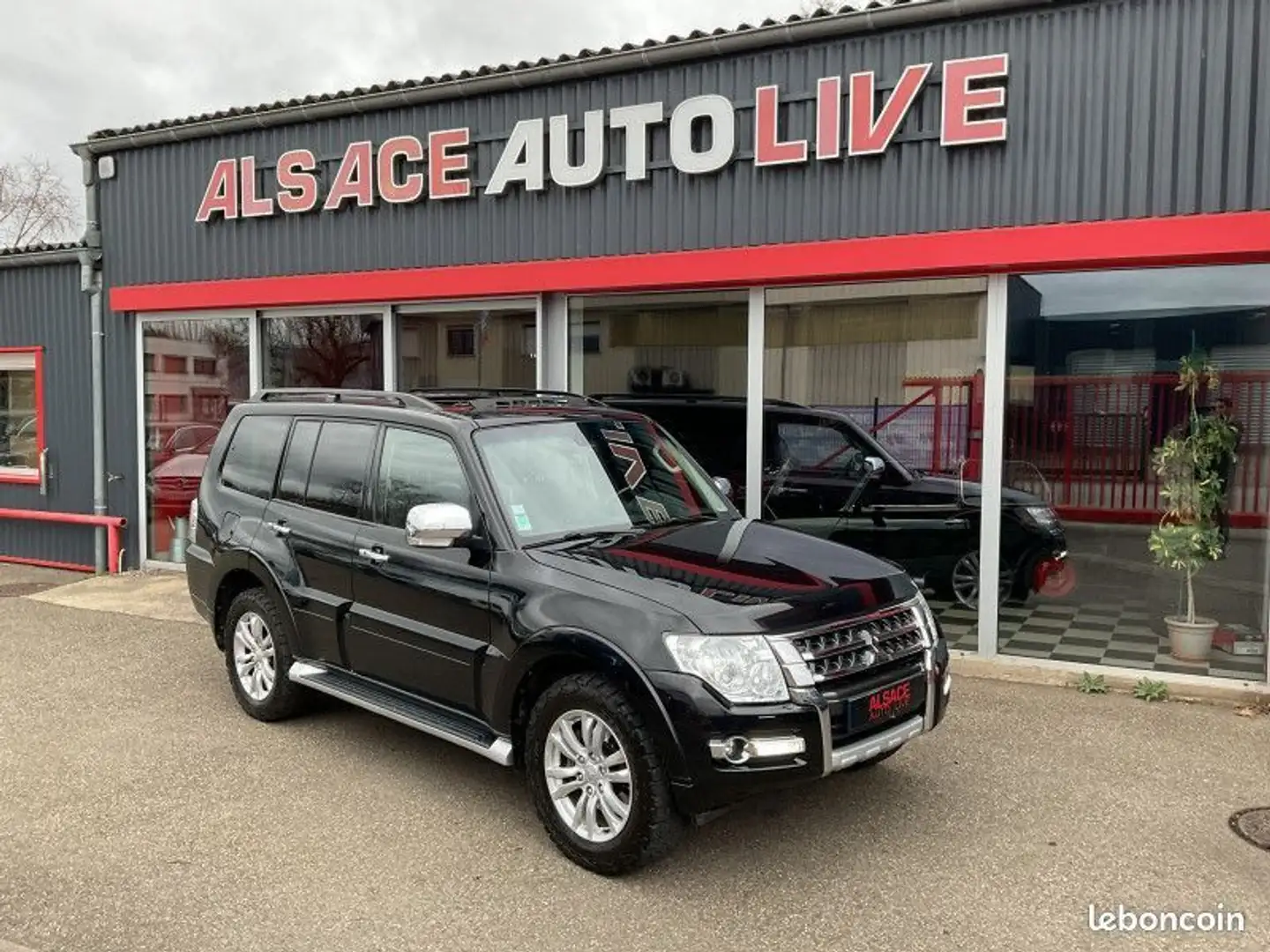 Mitsubishi Pajero 3.2 DI-D 190CH FAP INSTYLE BVA 5P Nero - 1