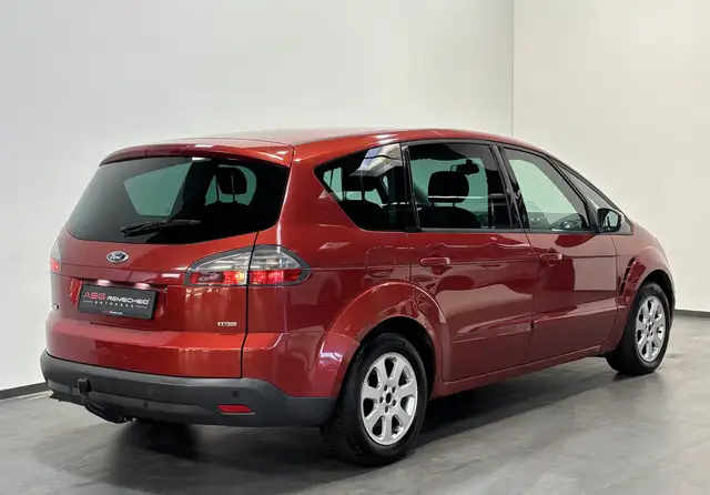 Ford S-Max view 5