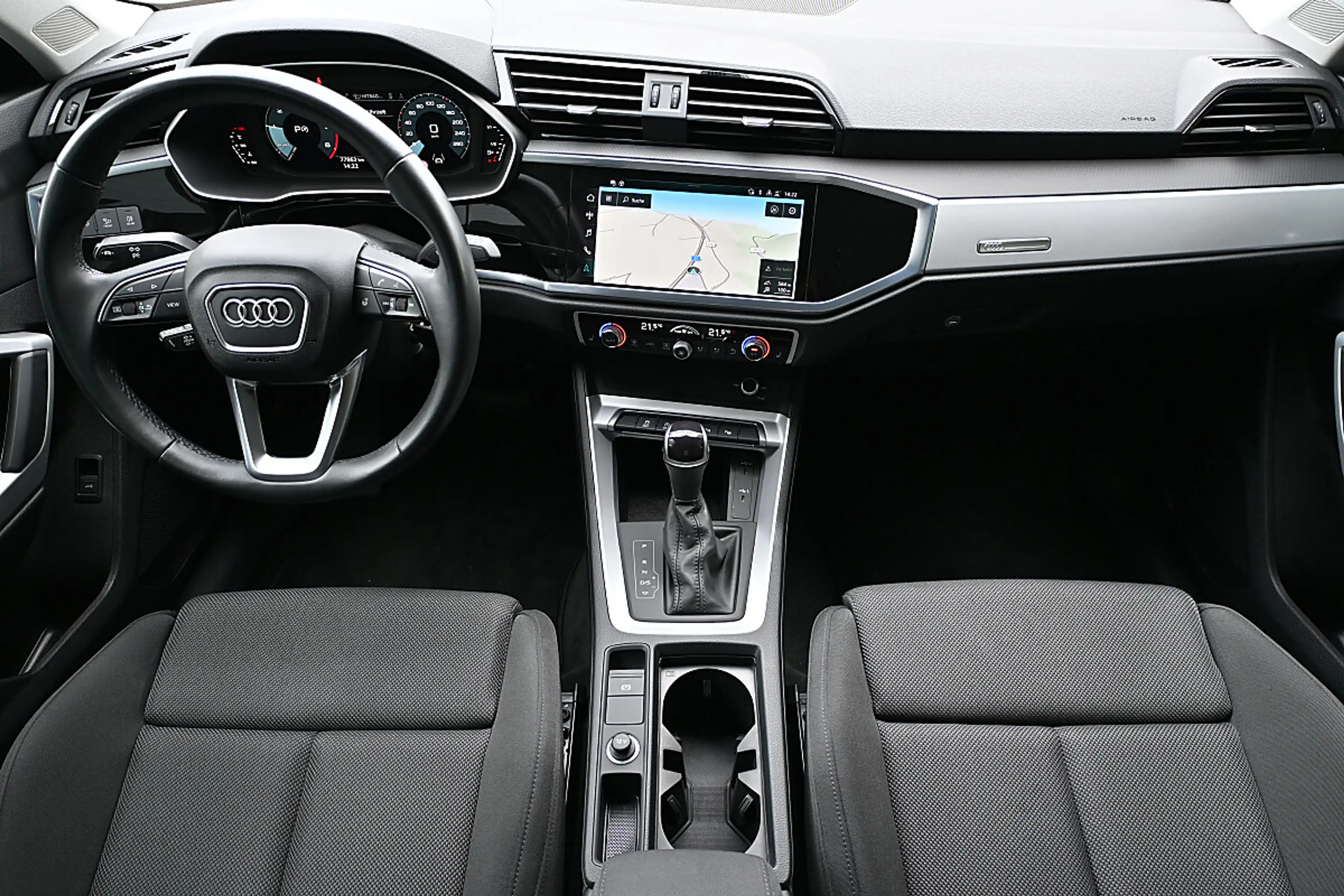 Audi Q3 35 TDI advanced S-tronic ACC, Kamera, LED, Navi... — photo 6