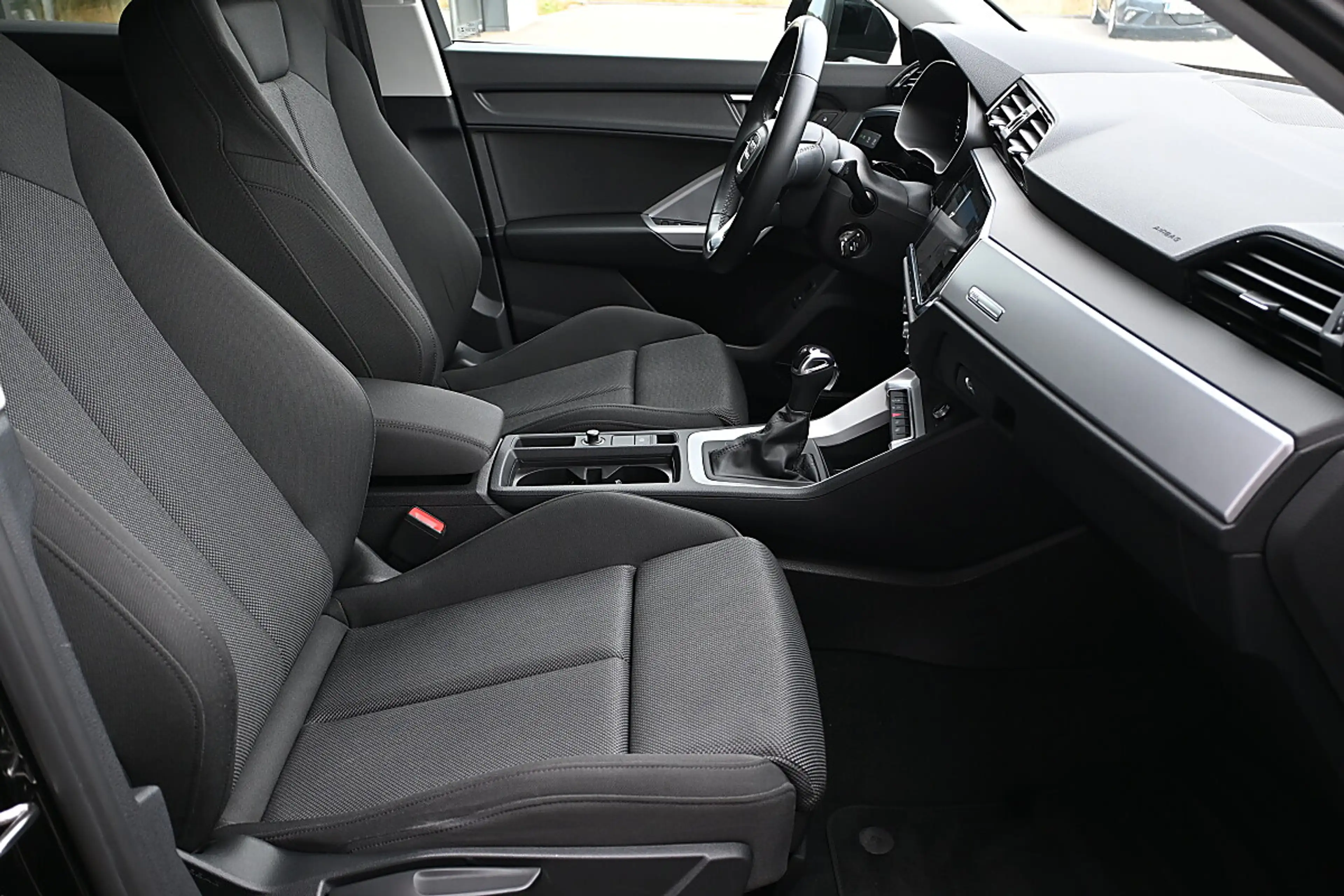 Audi Q3 35 TDI advanced S-tronic ACC, Kamera, LED, Navi... — photo 4