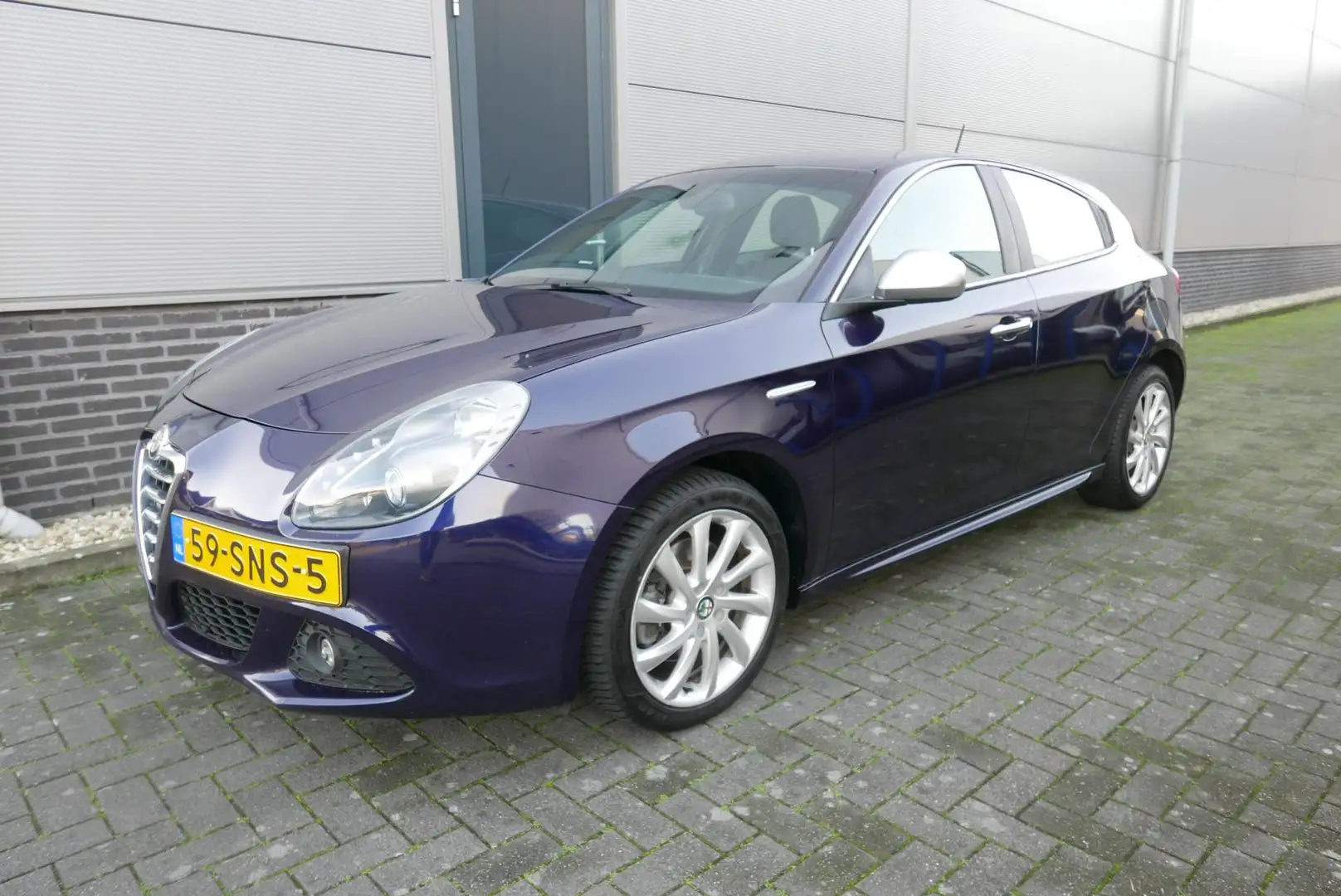 Alfa Romeo Giulietta 1.4 T 170 PK Distinctive NAVI,CLIMA,XENON,PDC. Blauw - 2