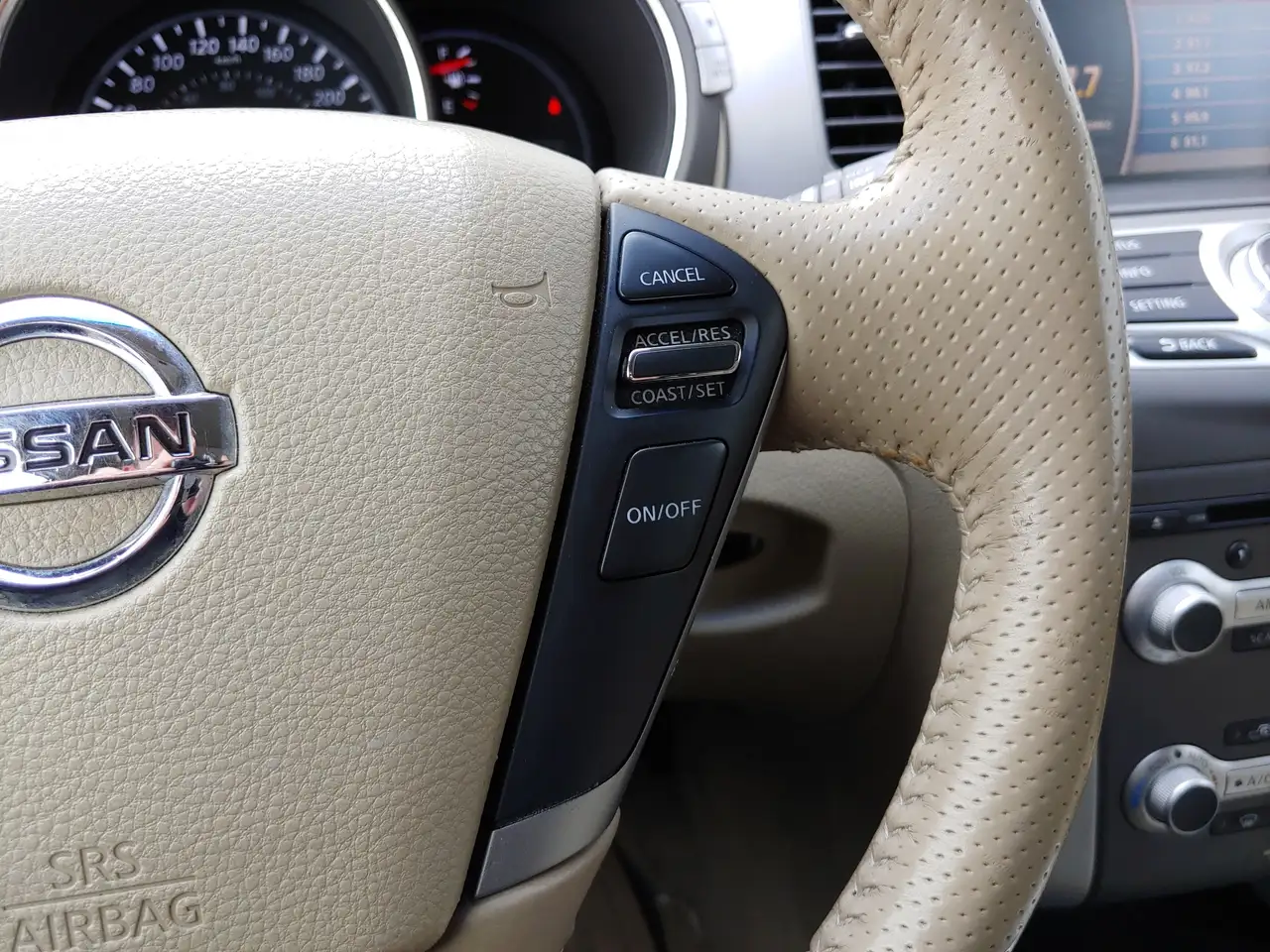Nissan Murano снимка Nissan Murano