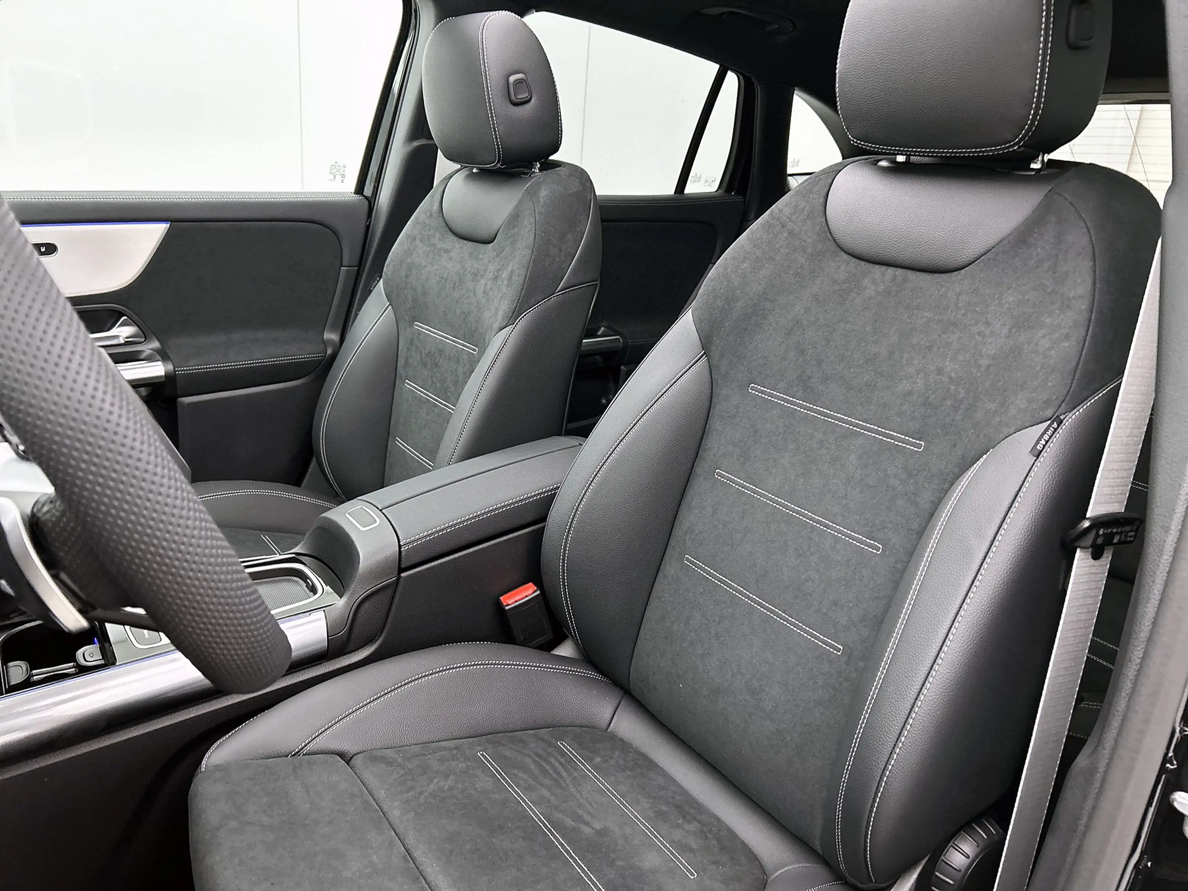 Mercedes-Benz GLA 250 e 140 Year Edition | Plus pakket | Parkeerpakket | — photo 5