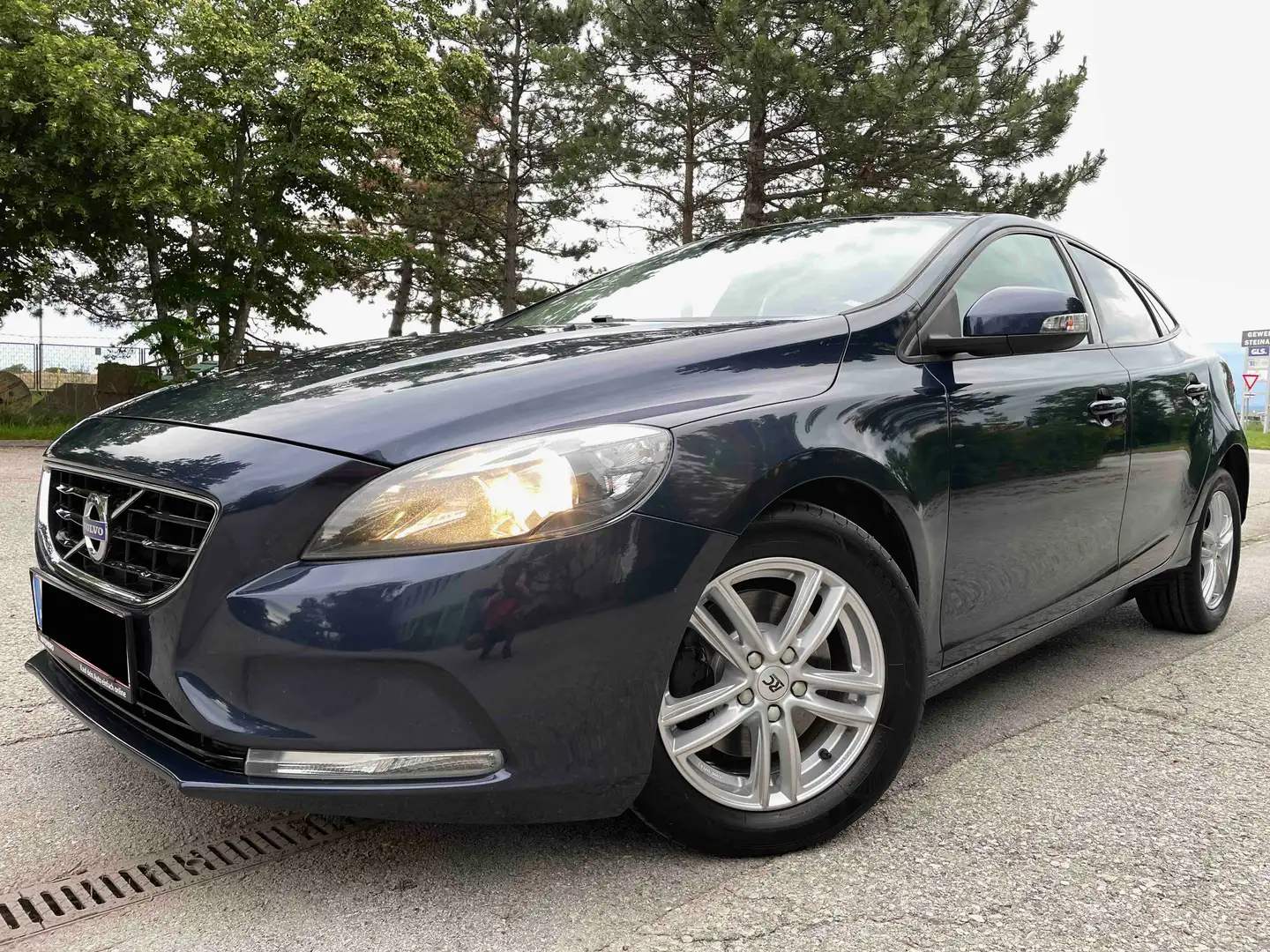 Volvo V40 V40 AUTOMATIK/ALU/PDC/TEMPOMAT/TOP-GEPFLEGT! Blau - 1