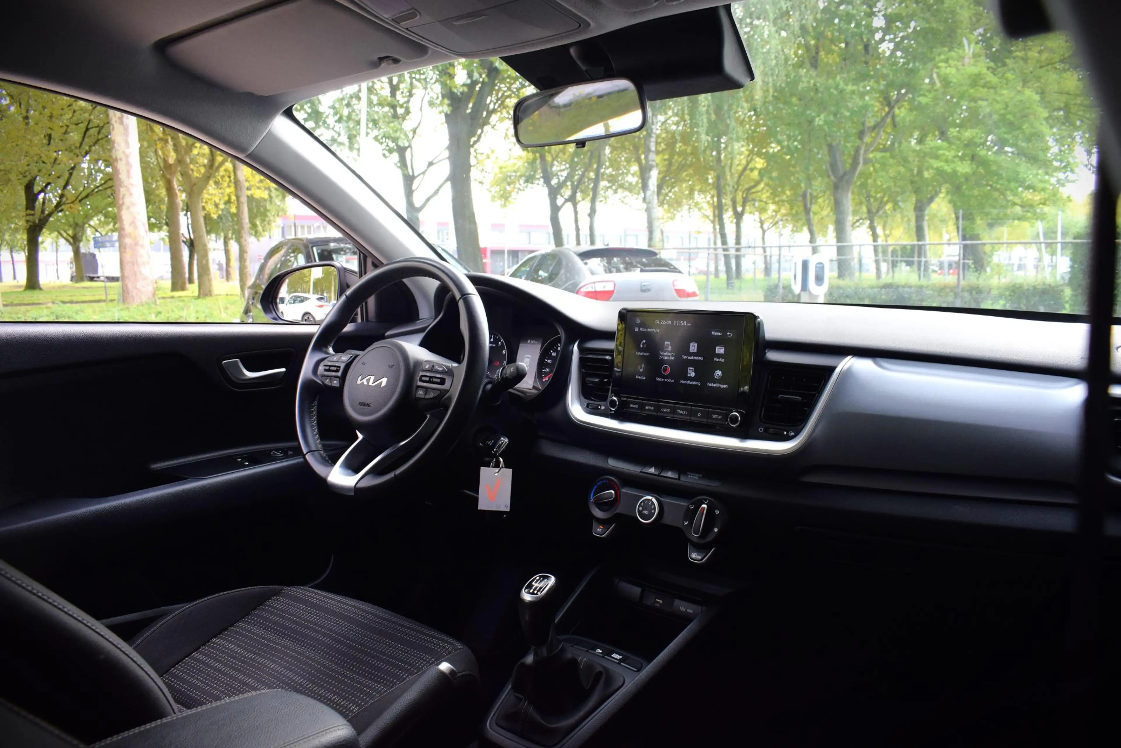 Kia Stonic 1.0 T-GDi MHEV DynamicLine |CAMERA|CARPLAY|CRUISE| — photo 6