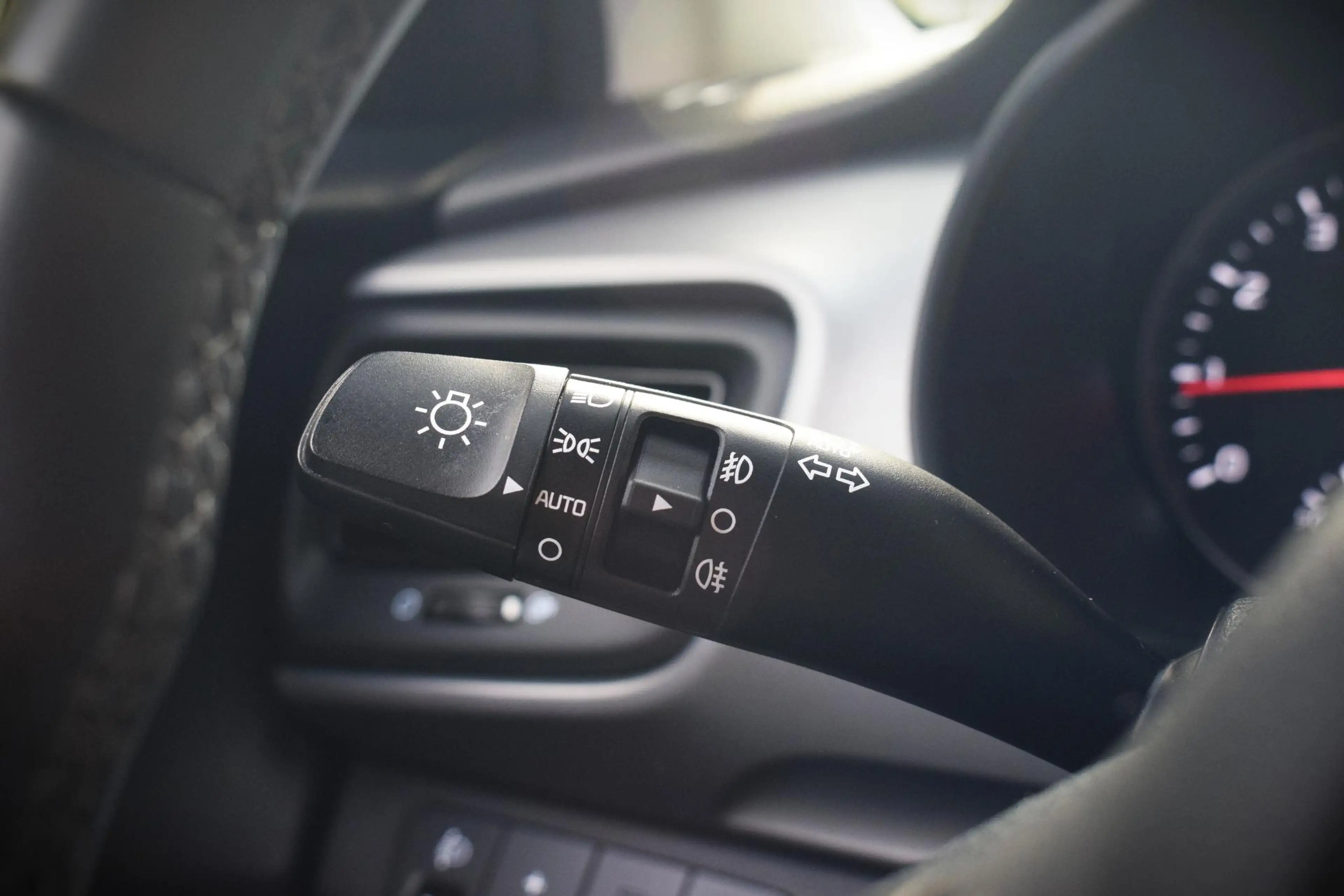 Kia Stonic 1.0 T-GDi MHEV DynamicLine |CAMERA|CARPLAY|CRUISE| — photo 11