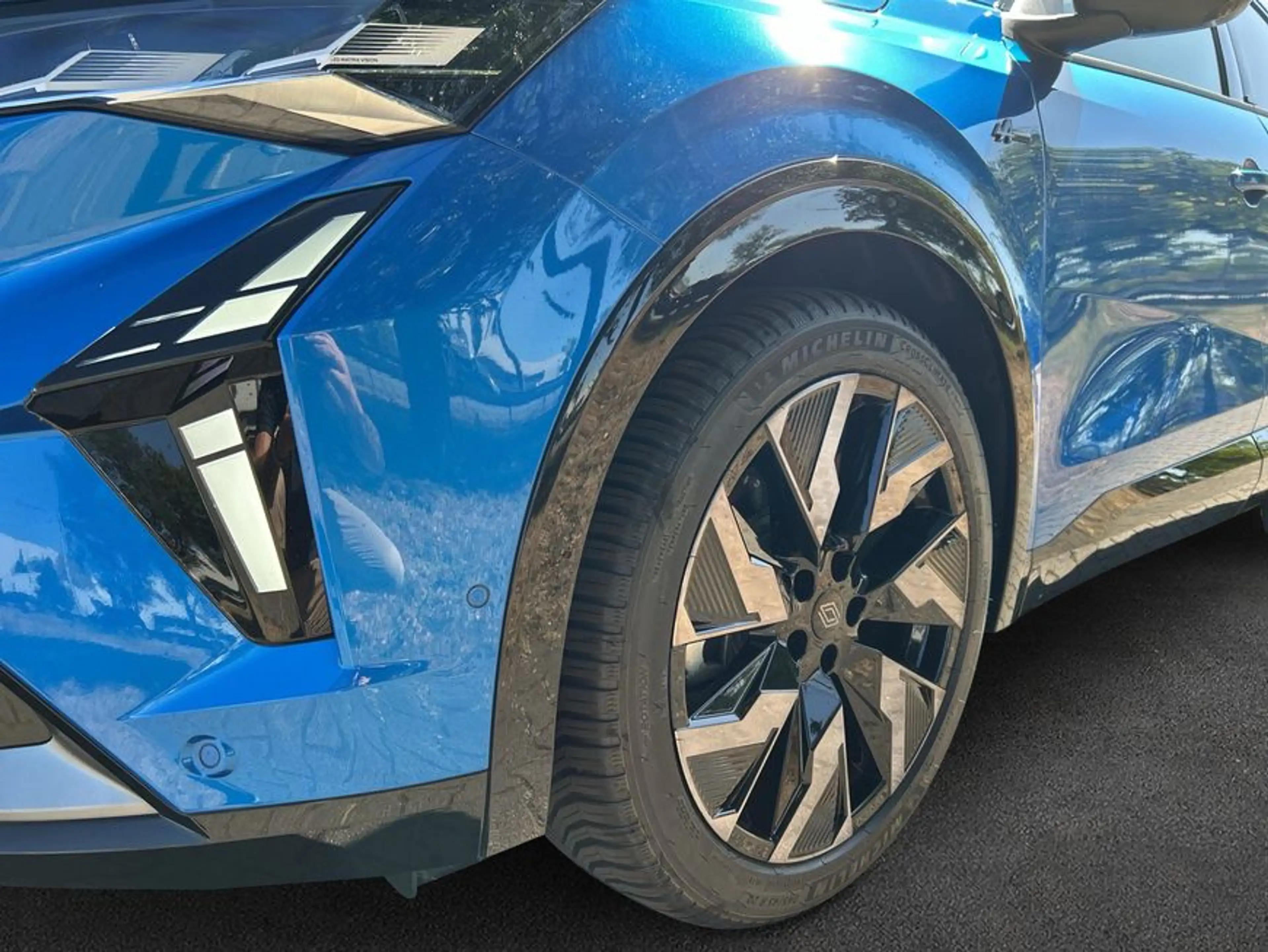 Renault Rafale E-TECH Full Hybrid 200 Esprit Alpine — photo 6