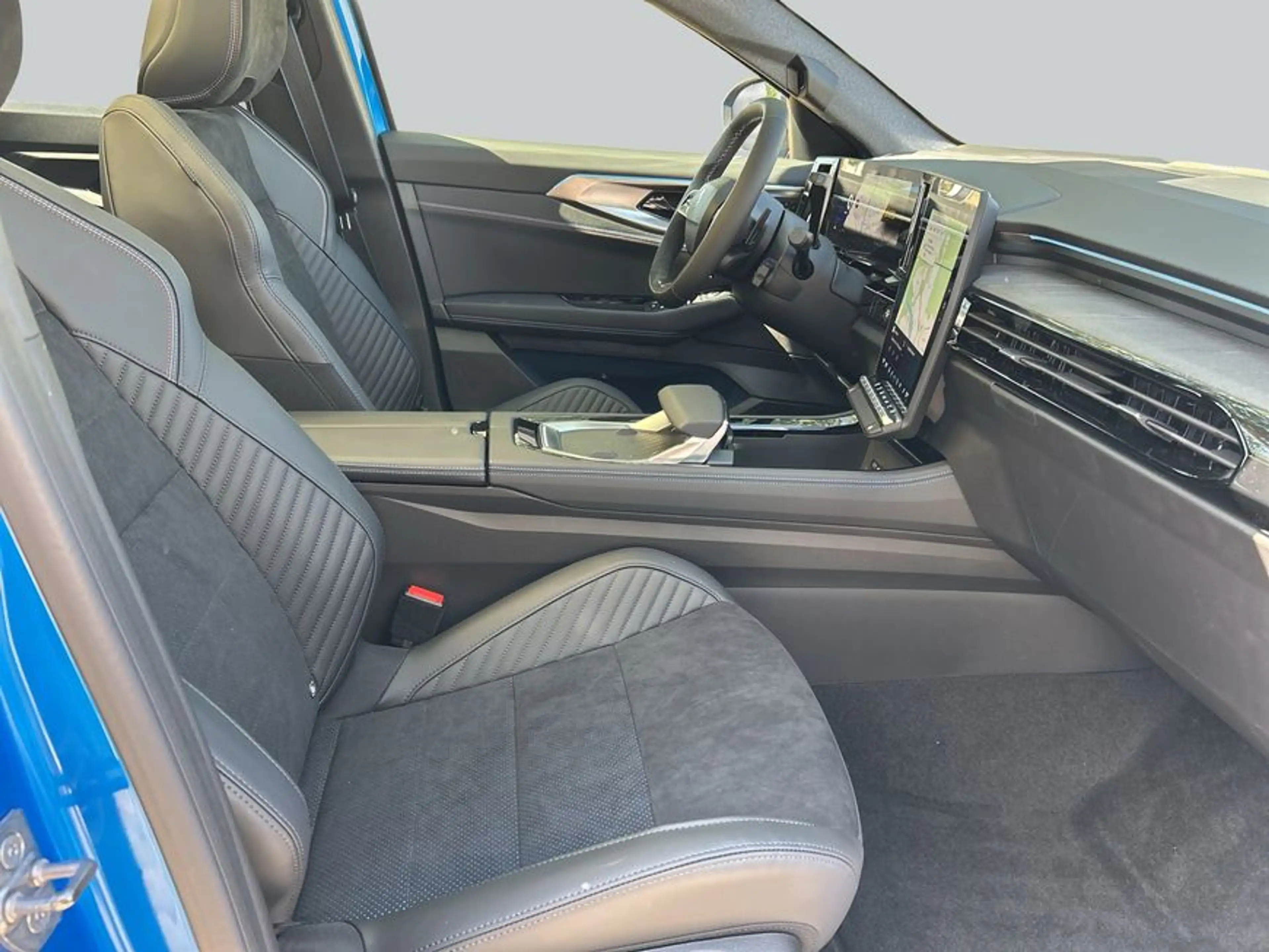 Renault Rafale E-TECH Full Hybrid 200 Esprit Alpine — photo 12