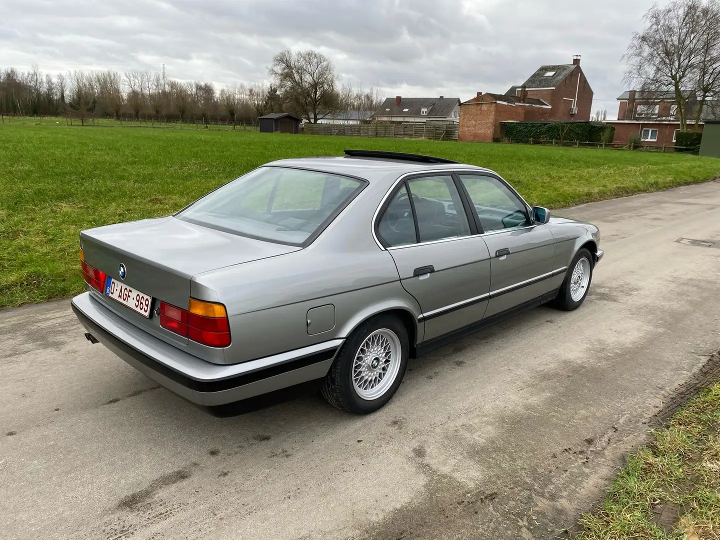 BMW 525 525i / Manueel / 160k km / LPG Gris - 2