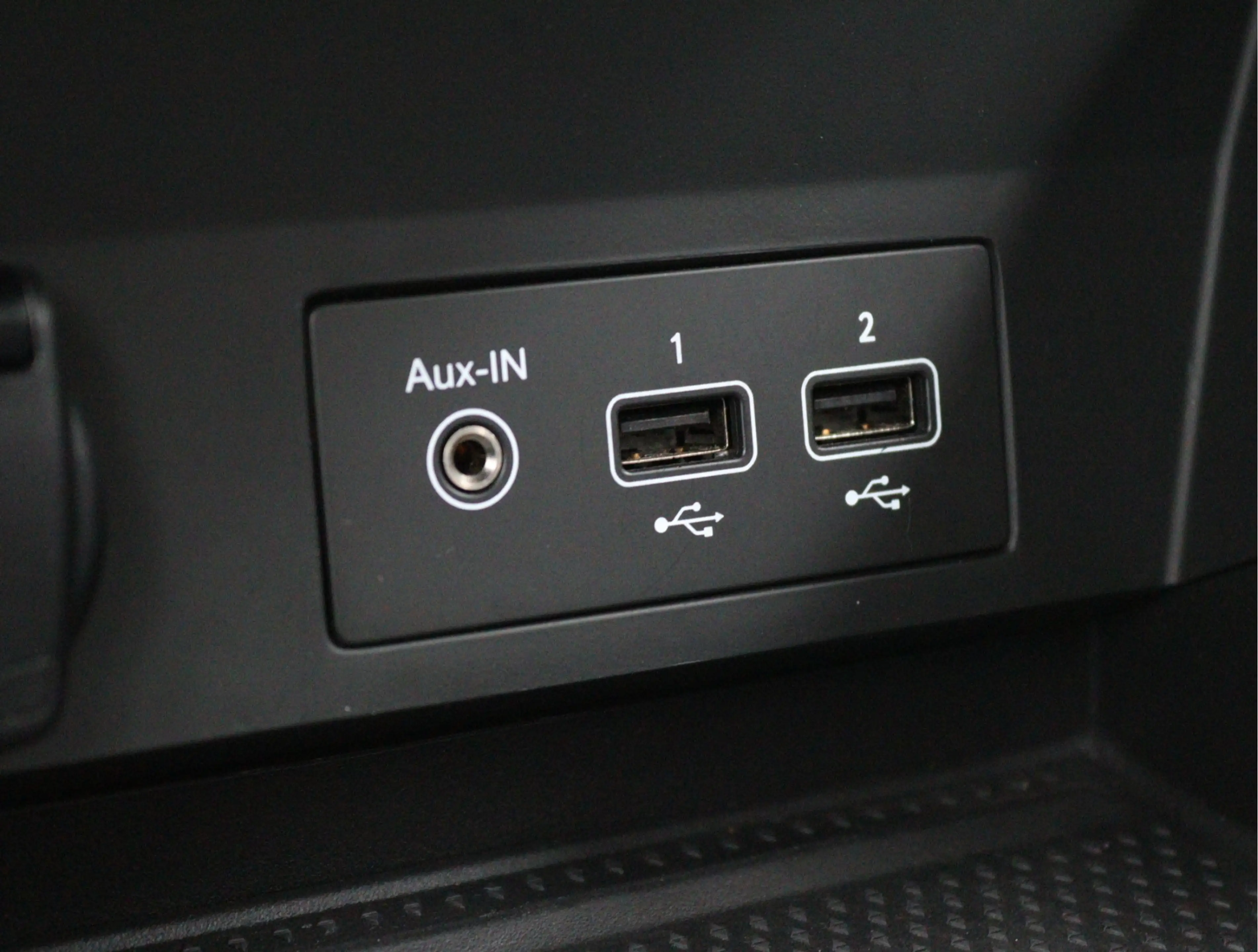 Renault Captur 1.6 E-Tech full hybrid 145 techno | Camera | LED | — photo 50