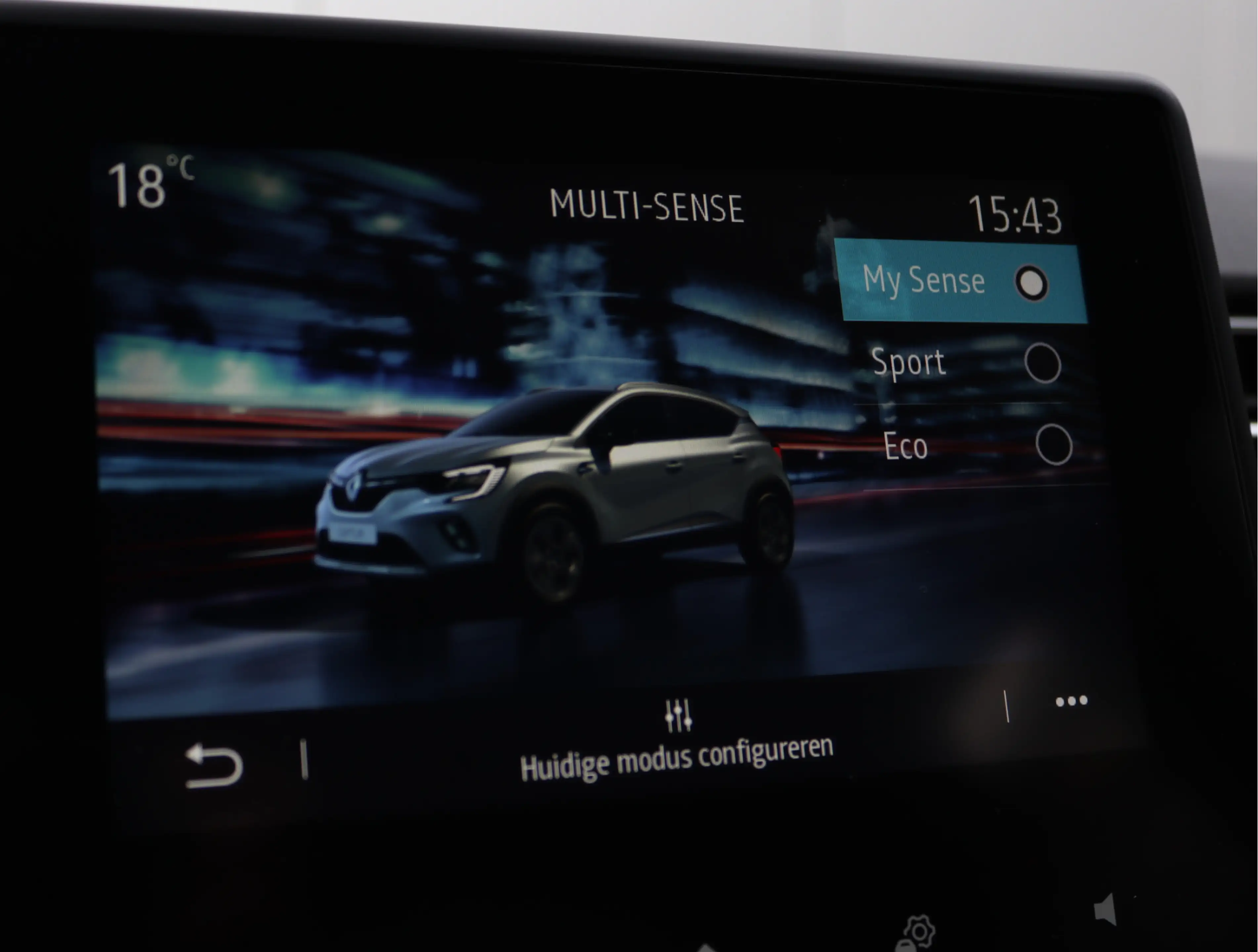 Renault Captur 1.6 E-Tech full hybrid 145 techno | Camera | LED | — photo 41