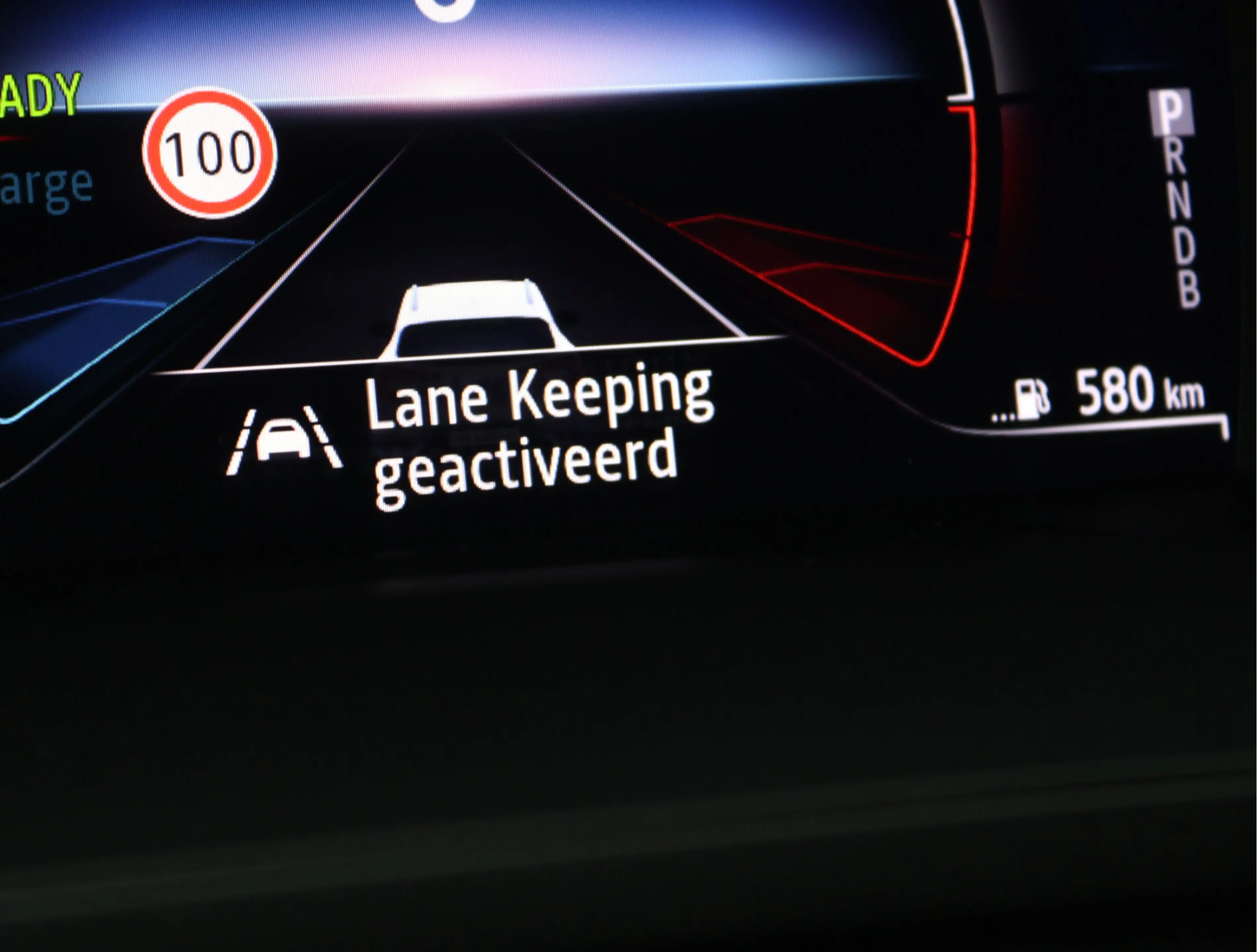 Renault Captur 1.6 E-Tech full hybrid 145 techno | Camera | LED | — photo 35