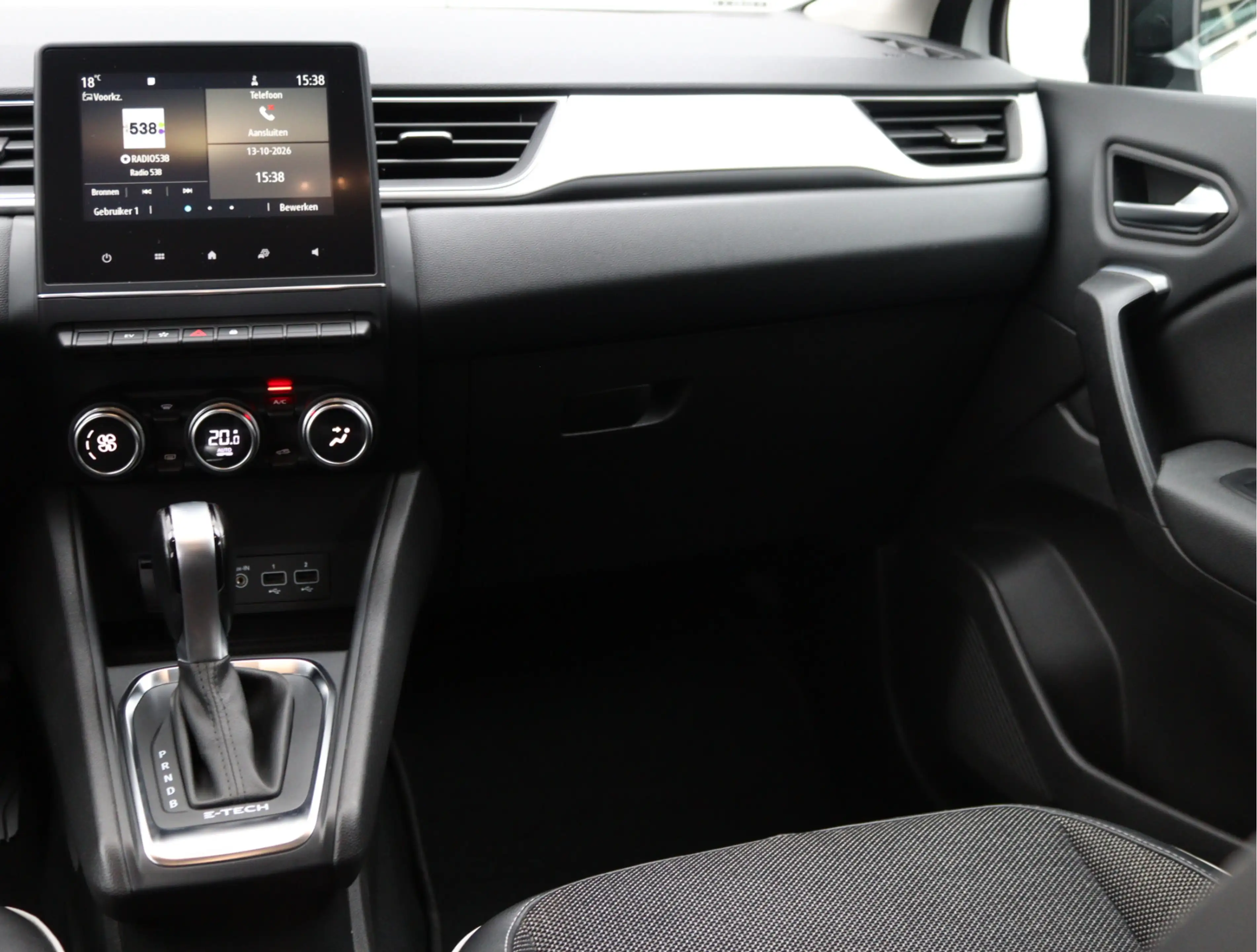 Renault Captur 1.6 E-Tech full hybrid 145 techno | Camera | LED | — photo 20