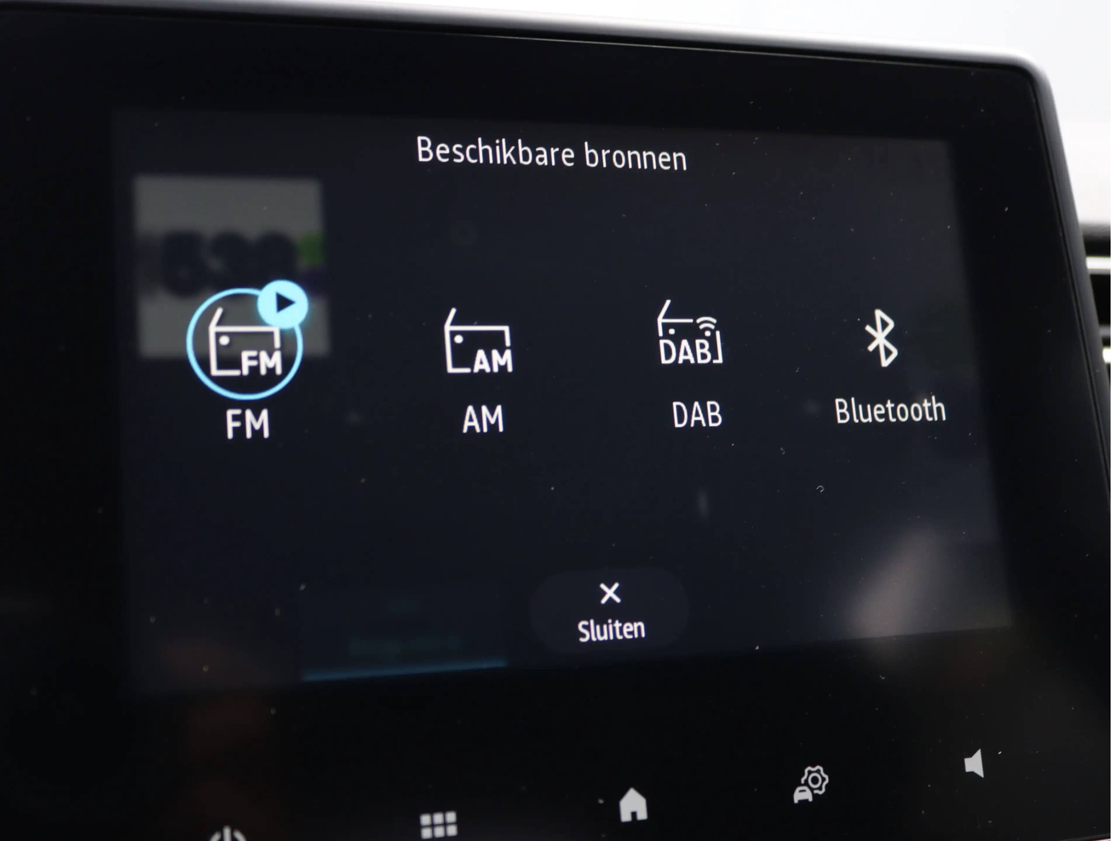 Renault Captur 1.6 E-Tech full hybrid 145 techno | Camera | LED | — photo 38