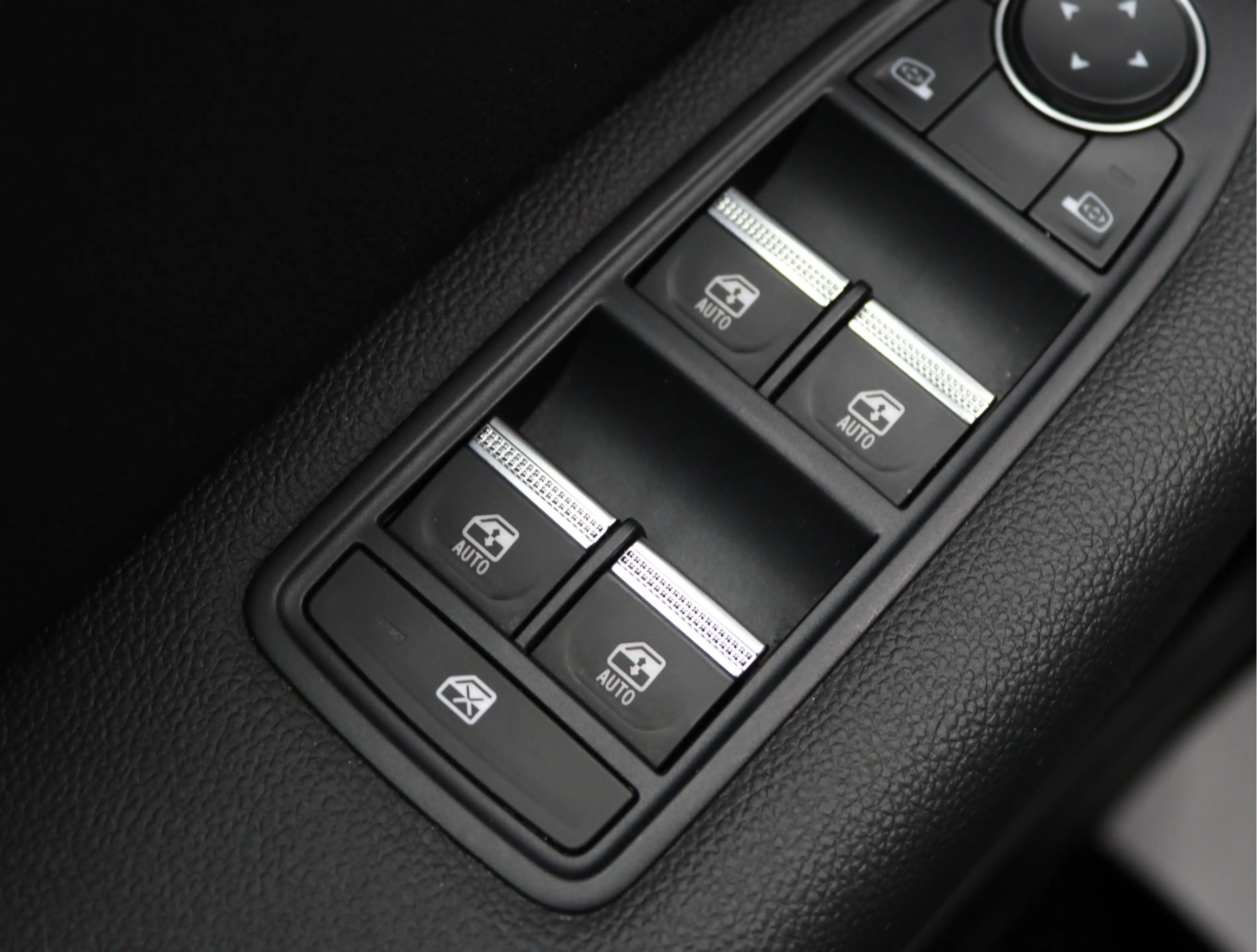 Renault Captur 1.6 E-Tech full hybrid 145 techno | Camera | LED | — photo 26