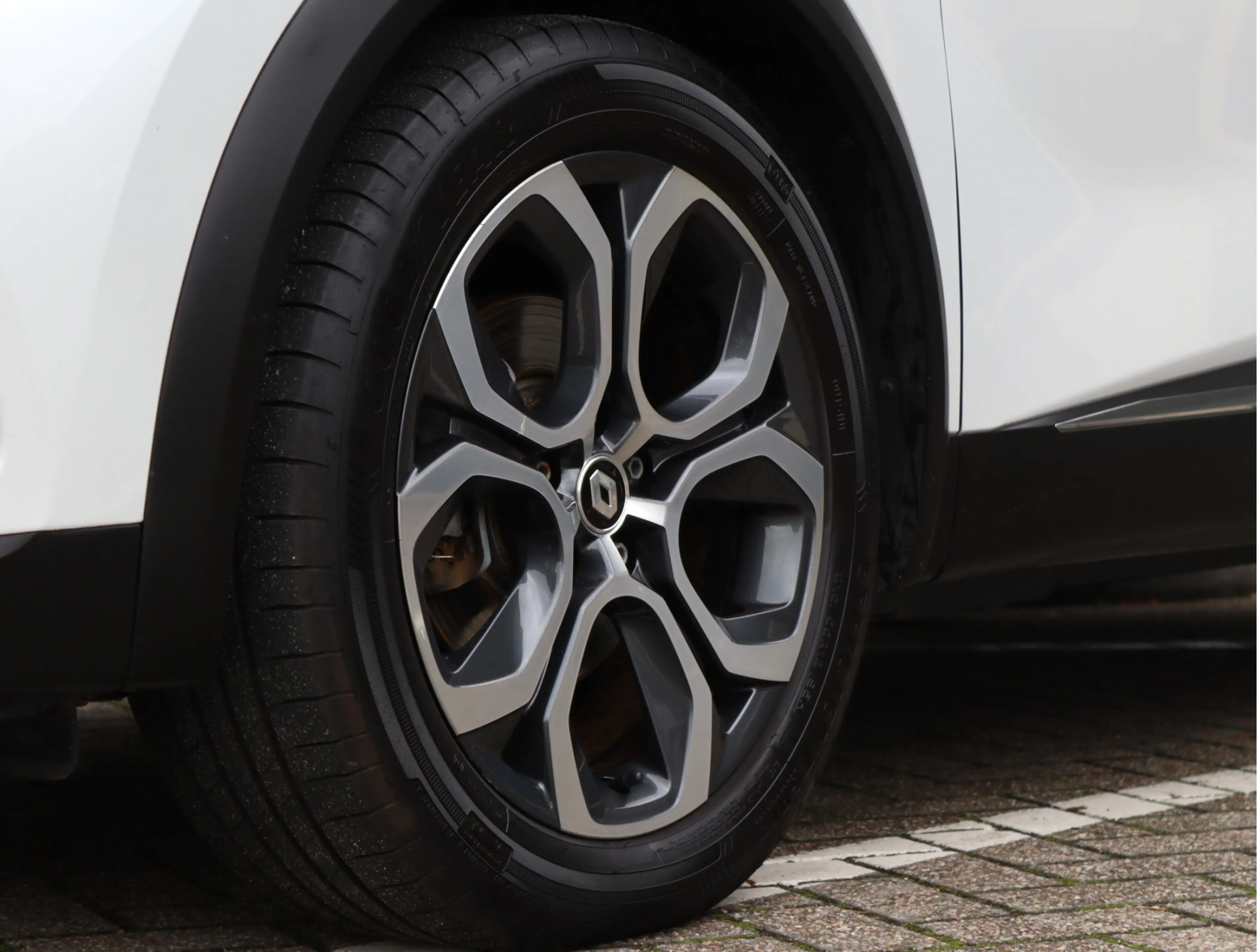 Renault Captur 1.6 E-Tech full hybrid 145 techno | Camera | LED | — photo 10