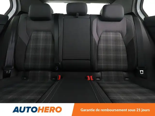 Volkswagen Golf view 15