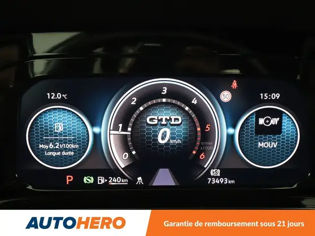 Volkswagen Golf view 22