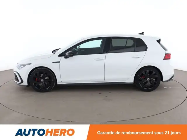 Volkswagen Golf view 3