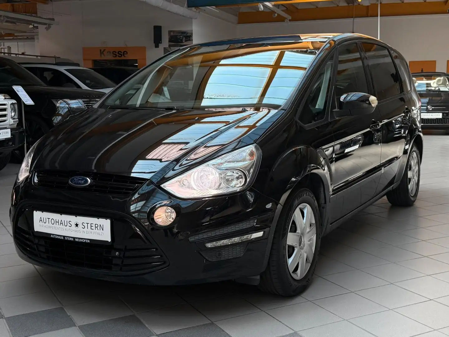 Ford S-Max |PDC|Klima|SHZ|Isofix|Bluetooth|6-Sitzer Schwarz - 1