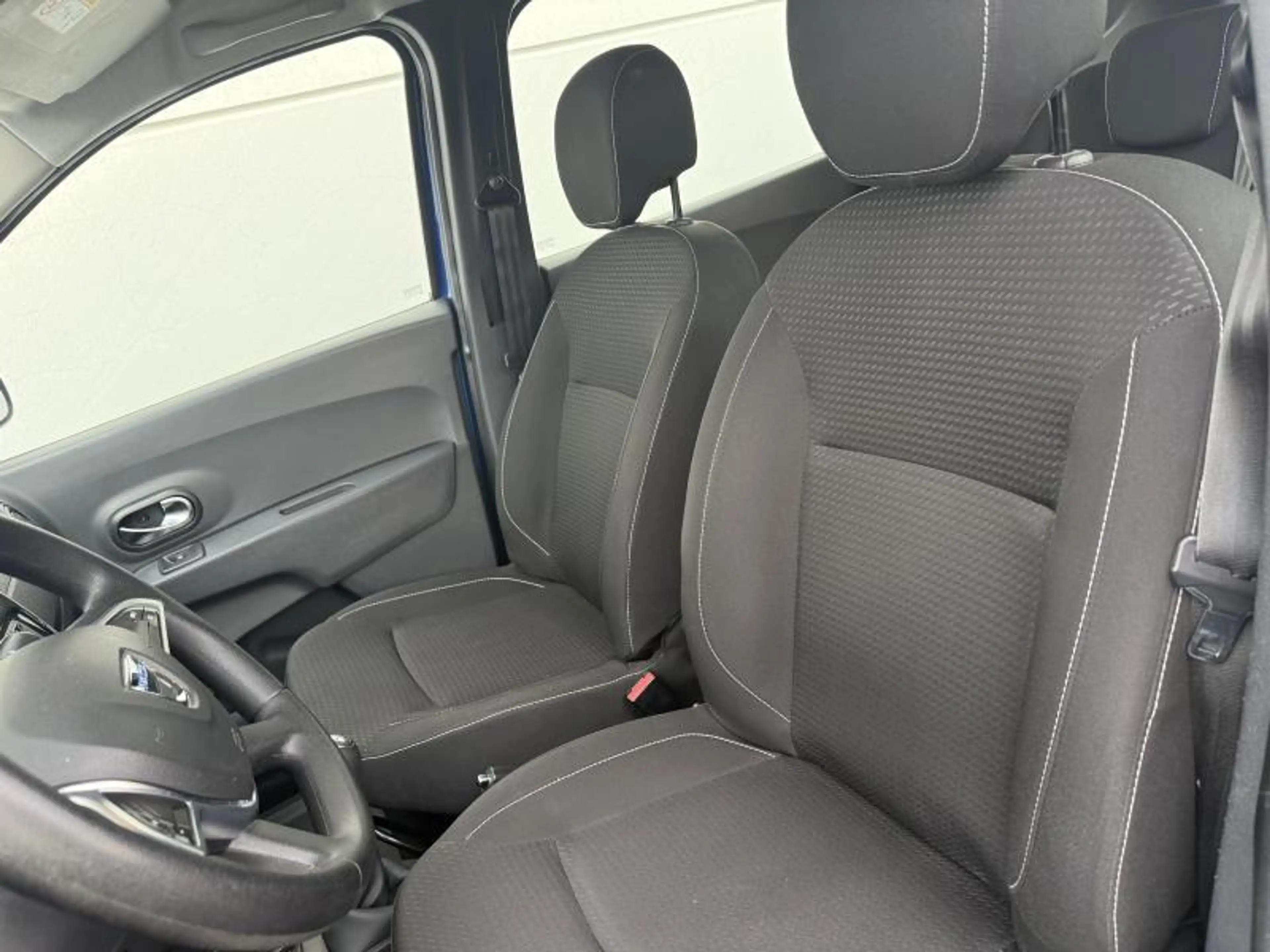 Dacia Lodgy Comfort 5pl 1.3 tce — photo 9