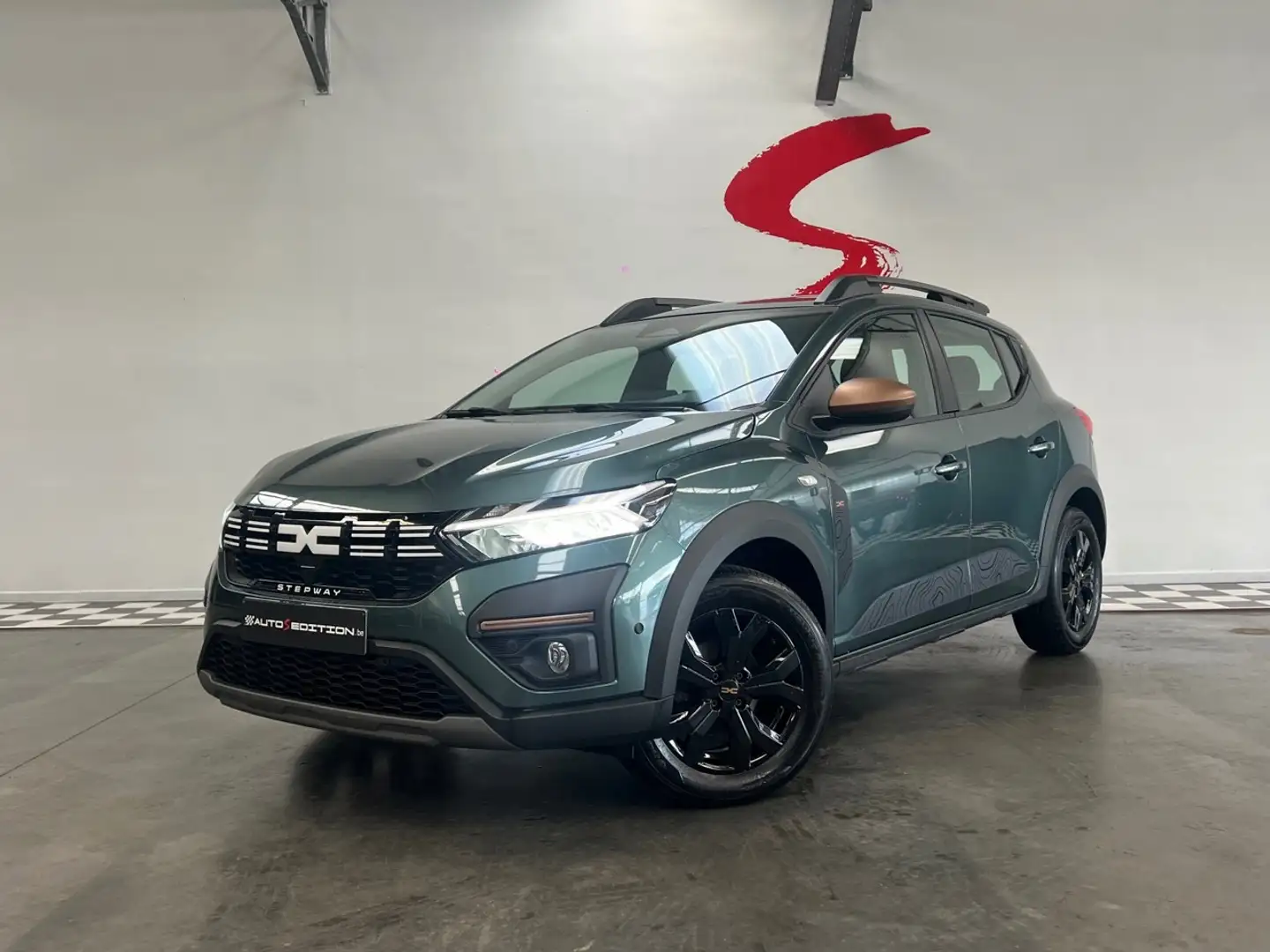 Dacia Sandero Sandero Stepway 1.0 TCe Extreme // 1ÈRE MAIN Vert - 1