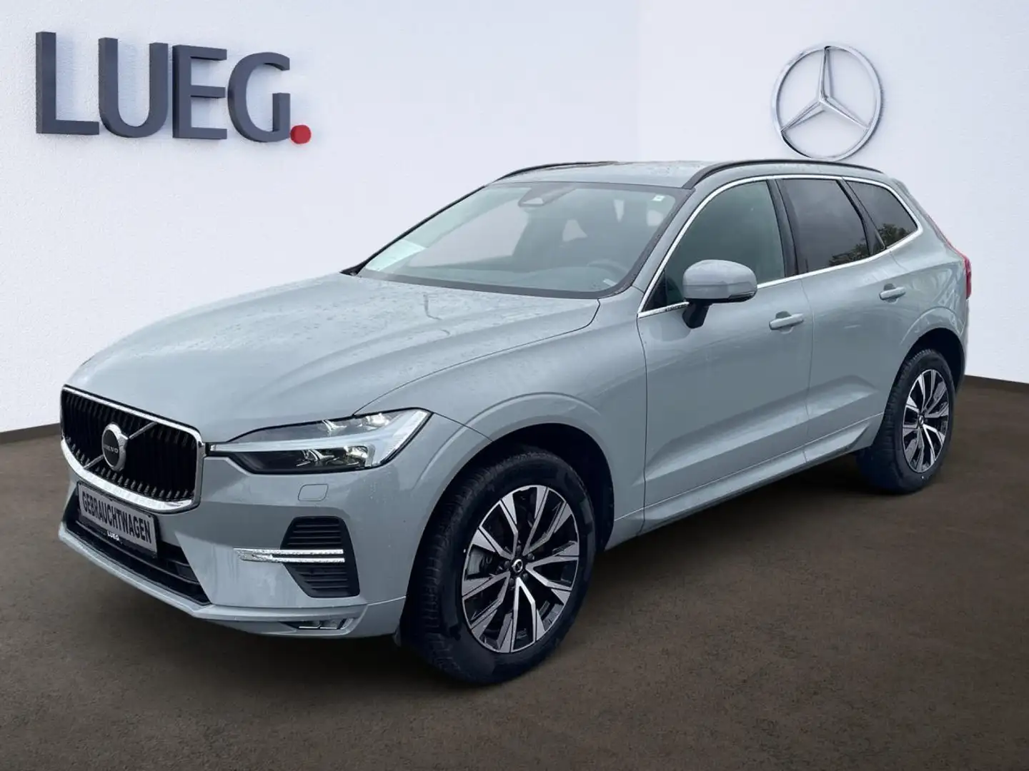 Volvo XC60 XC 60 B4 2WD Core DISTRONIC+DRIVER+LED+WINTERP Grau - 2