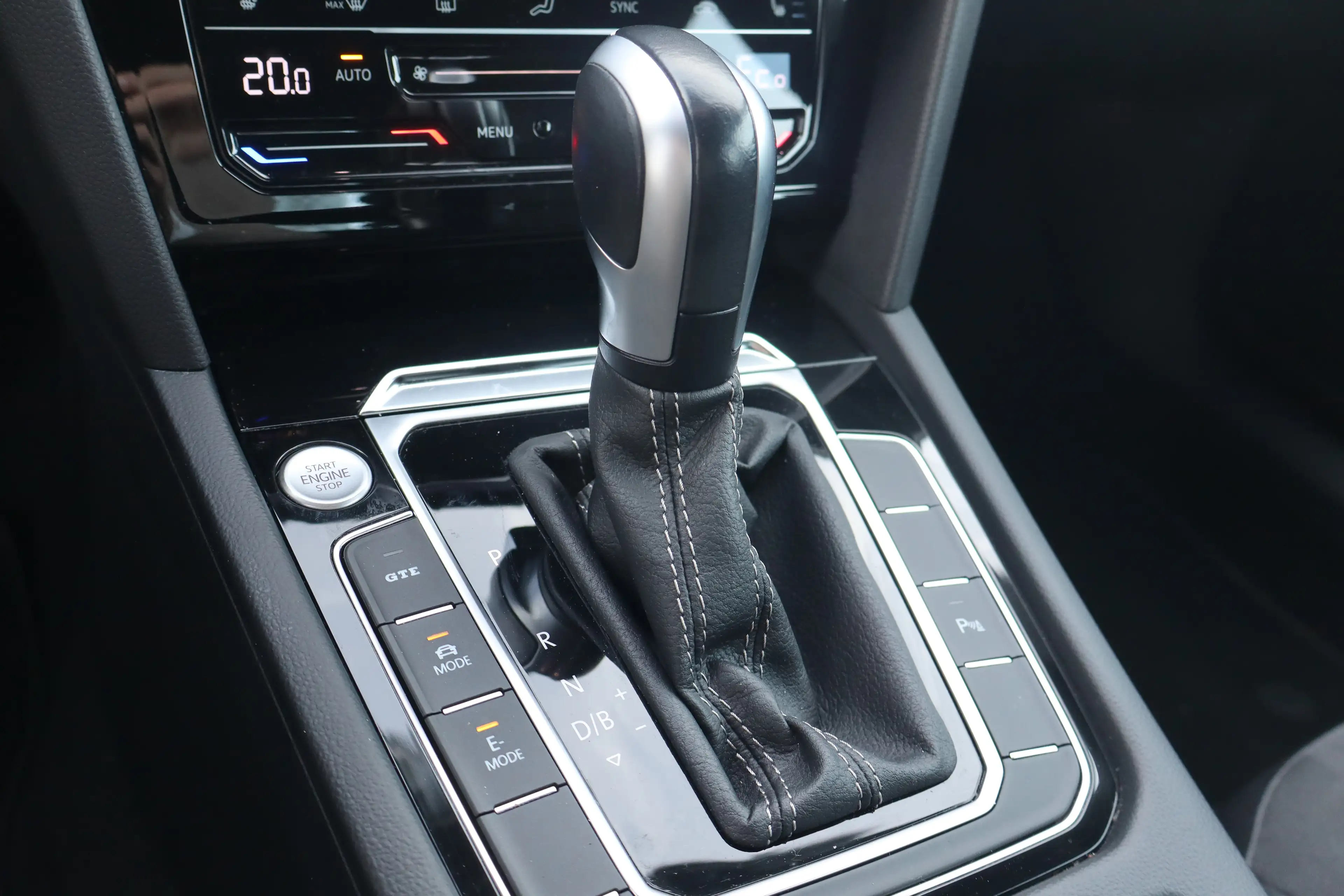Volkswagen Arteon 1.4 TSI eHybrid R-Line Business+ 217PK | Apple Car — photo 11