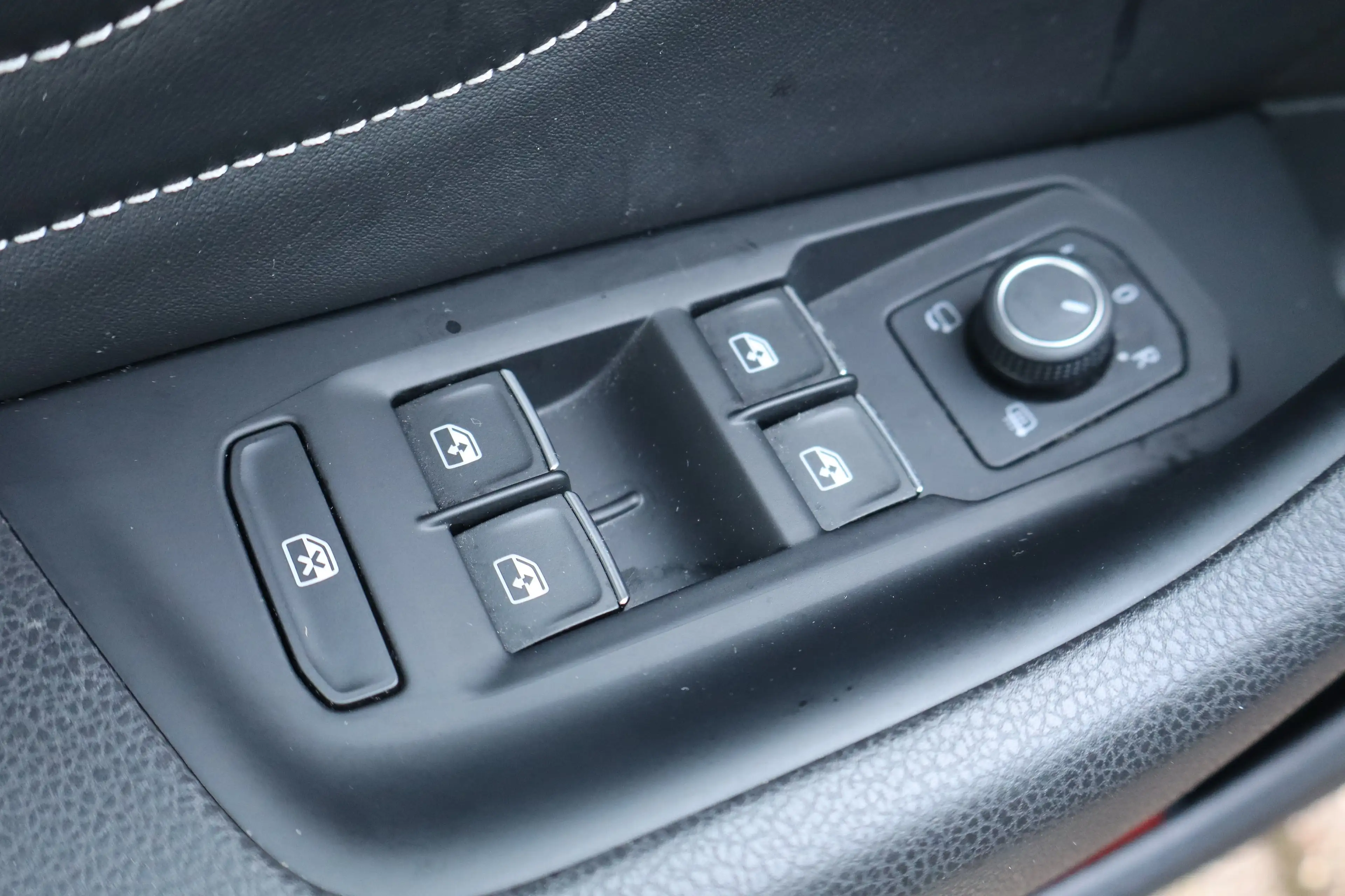 Volkswagen Arteon 1.4 TSI eHybrid R-Line Business+ 217PK | Apple Car — photo 8