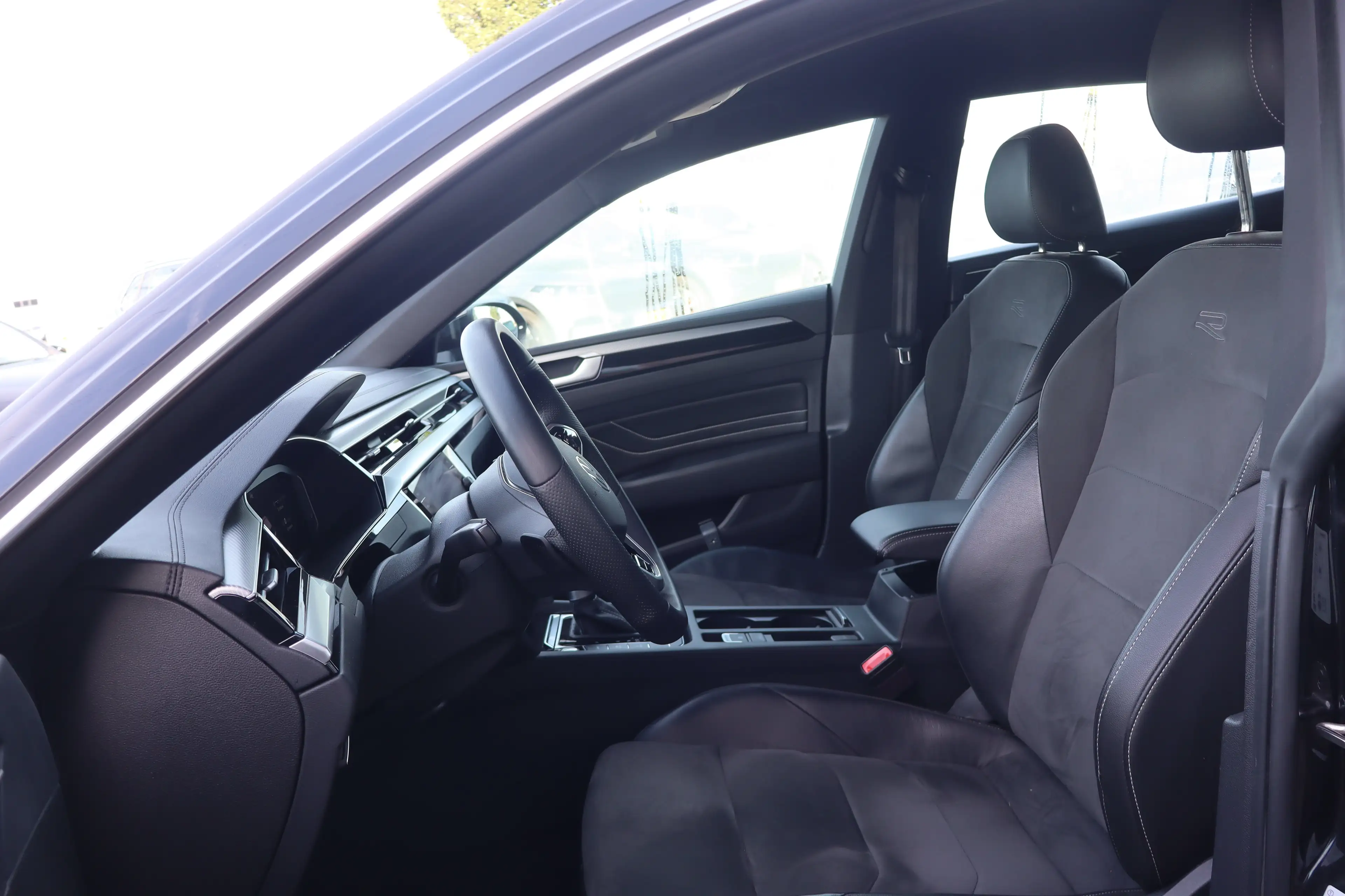 Volkswagen Arteon 1.4 TSI eHybrid R-Line Business+ 217PK | Apple Car — photo 7